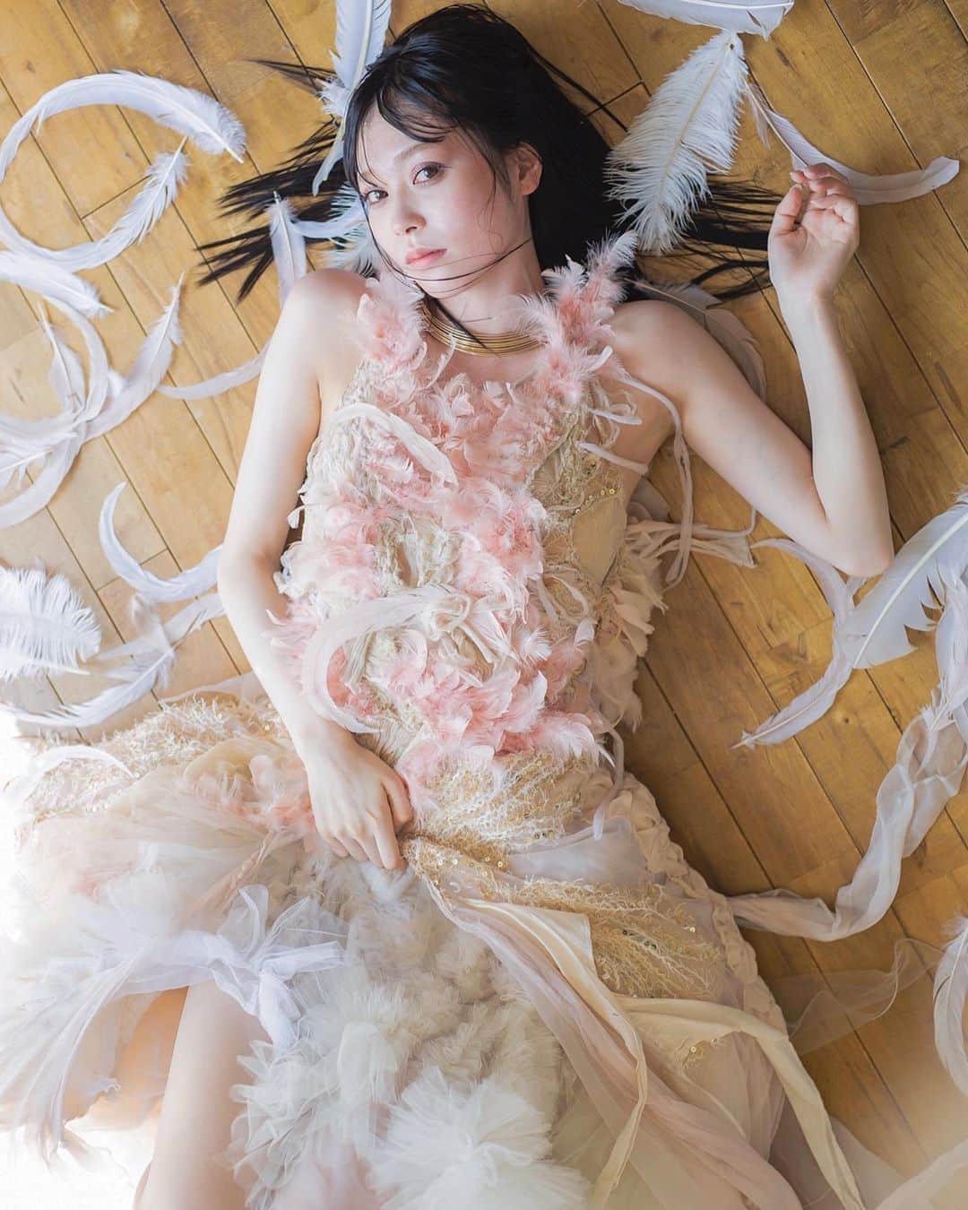 のインスタグラム：「summer weather again..I always need iced coffee. . . ph @yuta_matsukizono  md @__aichannn  costume by me . . . . #ARAKISHIRO#FUKUOKA#costume#costumedesign#portraitphotography#portraitmood#portraitpage#fashionphotography#sombrebeings#sombresociety#pr0ject_soul#themysterypr0ject#humanedge#pr0ject_uno#sensuality#artphotography#__bodyart__#darkbeauty#osphilia#ithosmag#_fairies#unvaeljournal#feetrica#bodymood#福岡#ポートレート#モデル#衣装#コスチューム#アラキシロウ」