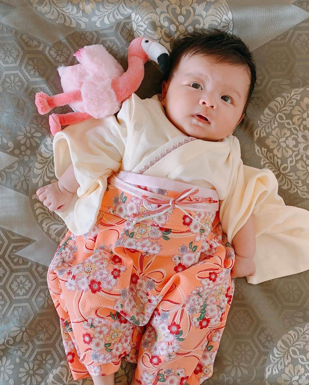 小濱なつきさんのインスタグラム写真 - (小濱なつきInstagram)「先日、割と遅めのお宮参りとちょっと早めのお食い初めをしてきました⛩👼 . 娘が一生食べ物に困らないようにと願って。 . . #お宮参り #お食い初め #日本料理みゆき」9月10日 18時24分 - obamanatsuki