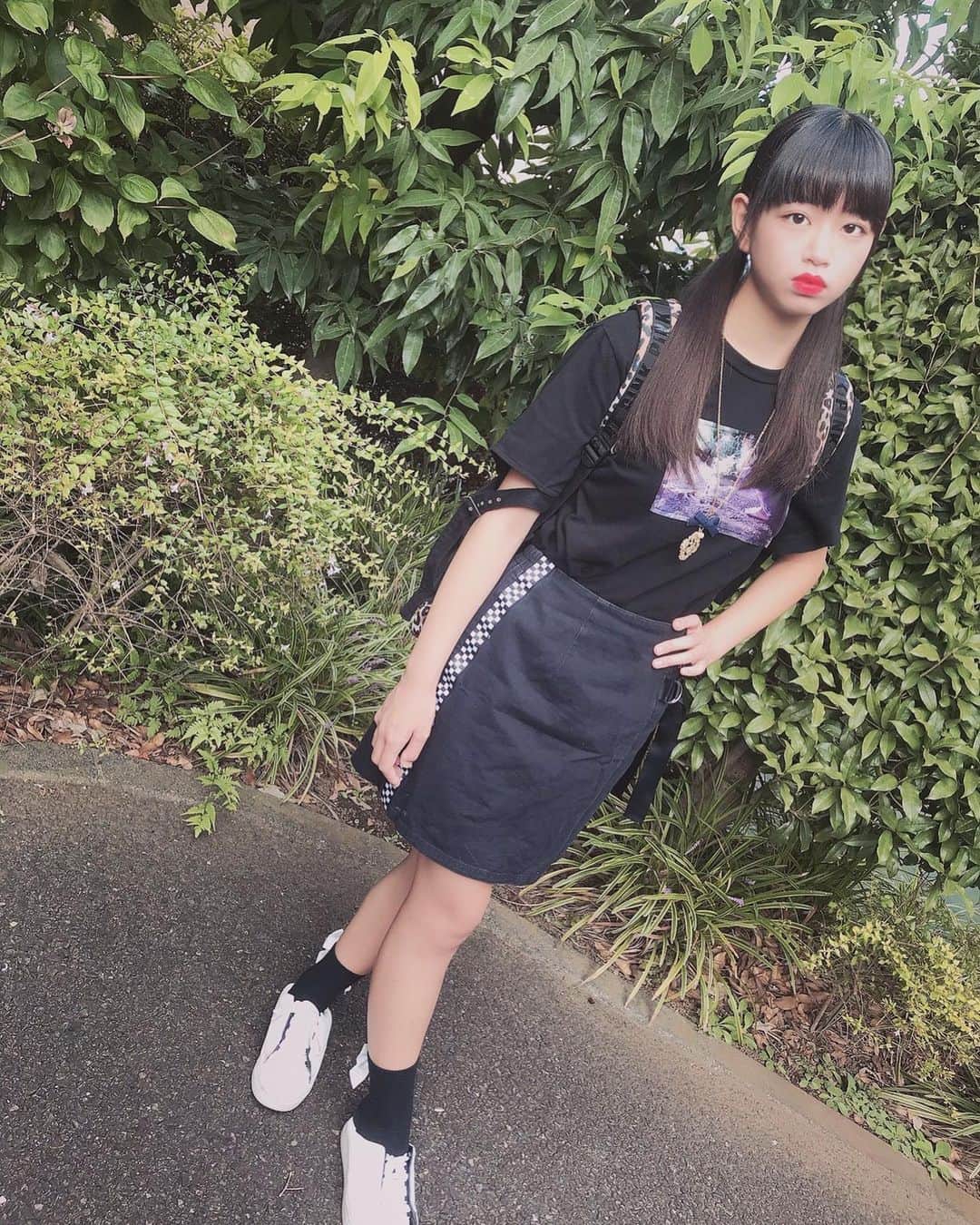 吉田万葉さんのインスタグラム写真 - (吉田万葉Instagram)「きょうあちいね、🤒 #fashion #jk #jk1 #girl #black #Instagram」9月10日 18時58分 - manyo.0122