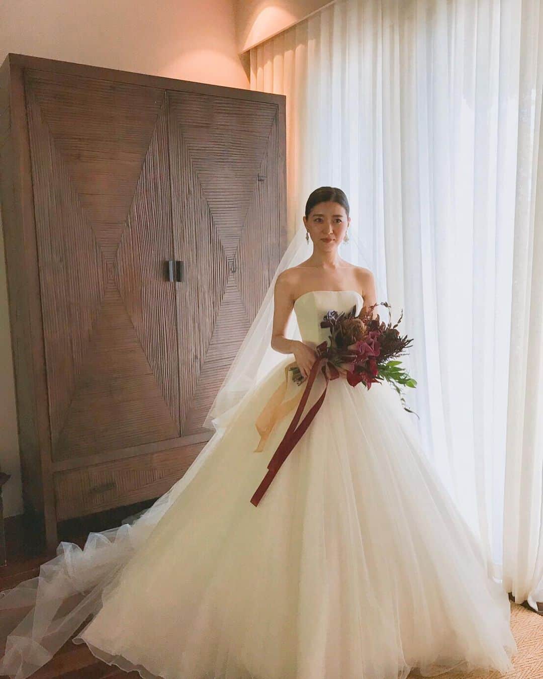 土田瑠美さんのインスタグラム写真 - (土田瑠美Instagram)「wedding dress姿美しい♡ どの角度から見ても素敵でした」9月10日 19時02分 - ru0711