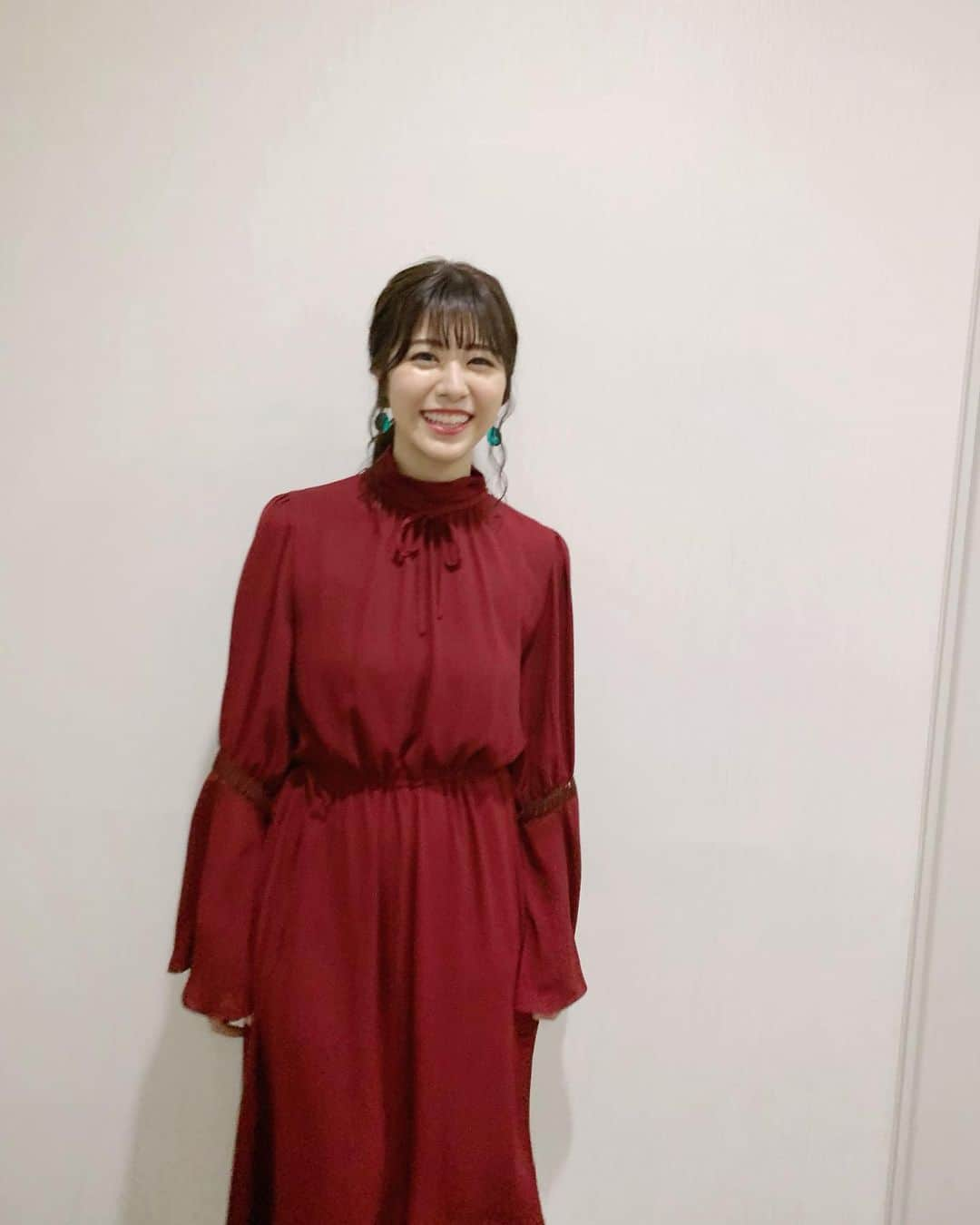 森山るりさんのインスタグラム写真 - (森山るりInstagram)「. 明日20時からくりぃむクイズミラクル9に 出演させていただきます✨ 大大大好きな番組で、本当に嬉しかったです！ ぜひご覧ください😆また出られるといいなぁ〜 引き続きクイズの勉強頑張りますっ . ワンピース @aulaaila_official . #収録後のリラックスフォト #溢れ出す解放感」9月10日 20時43分 - ruri_moriyama_official