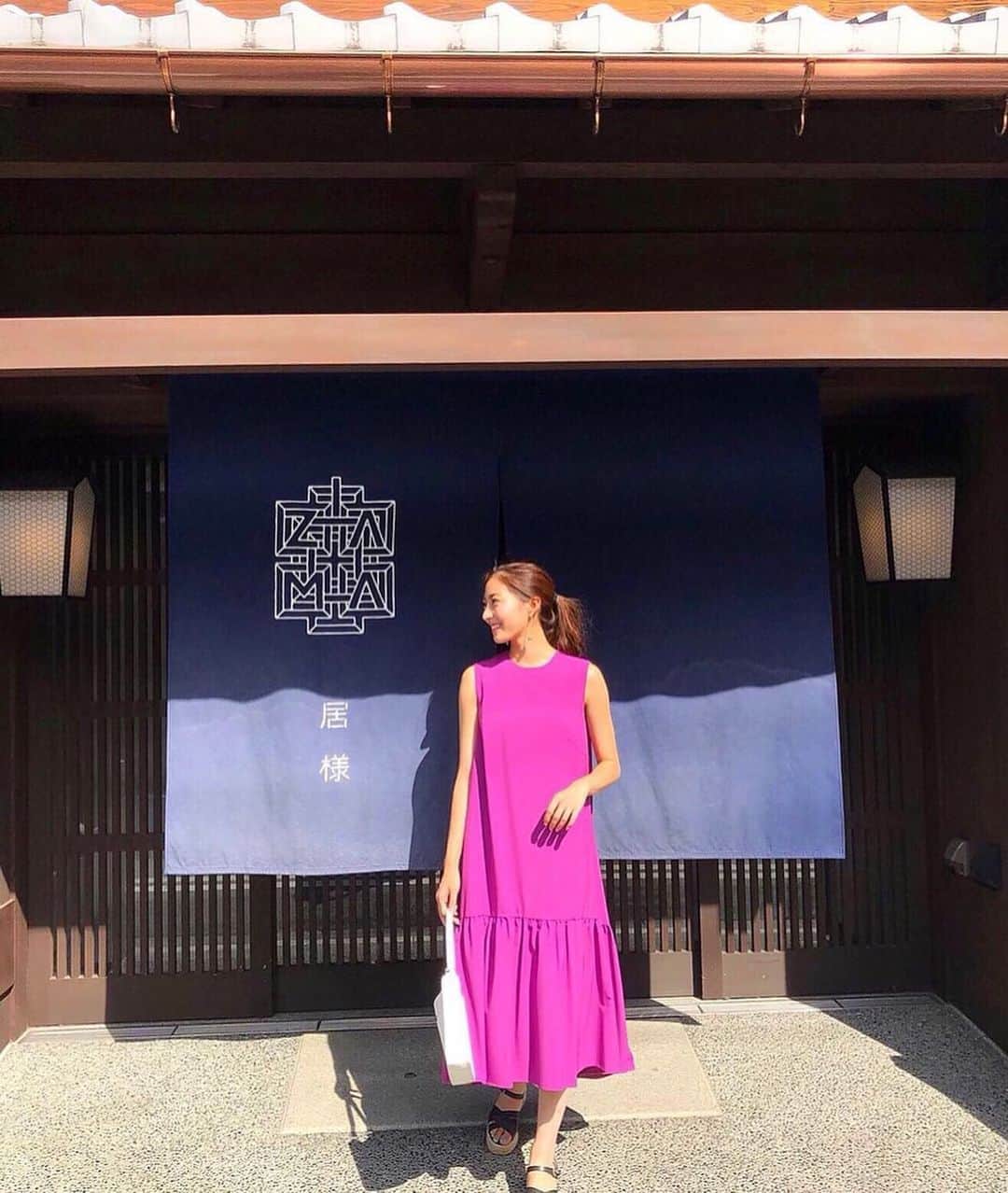 湯浅喬子のインスタグラム：「DMの多かったこの日のcode💕 . #dress @akiki_2015  #shoes Dresslavo #bag hermes . いつも可愛すぎるakikiさんのdressが お気に入りすぎて、沢山着てる😂 . どのお洋服もどタイプ💗 . @akiki_2015 のPOP UPが 名古屋駅の "イセタンハウス "にて 9月20日(金)-24日(火) 5日間限定で開催みたいです✨ . #kyoto#code #popup#nagoya#akiki」