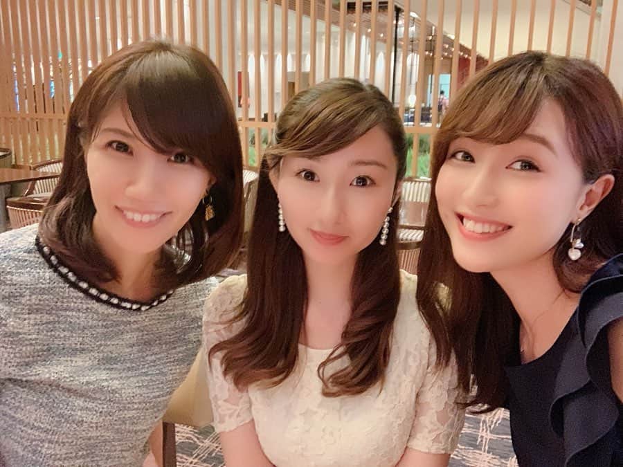 のインスタグラム：「❁┈༚༝ 先日、ようやくスケジュールが合って 集まれたの(๑›ᴗ‹๑)✨ ㅤㅤ お料理を撮り忘れたくらい 夢中でおしゃべり☺️💞 ㅤㅤ 司会で全国を飛びまわる原さんと 元テレビ静岡で現フリーアナのまなみさん お二人のお話は刺激になるなぁ♬ ㅤㅤ 前向きになれたし 幸せな時間だった🕊🌿 私も頑張らないとっ！ ㅤㅤ 次回も楽しみ💞 ㅤㅤ #女子会 #女子会ランチ #大好きな人 #尊敬する人 #頑張ろう #前向き #lunch #photo #photography #instagood #instafood #instaphoto」