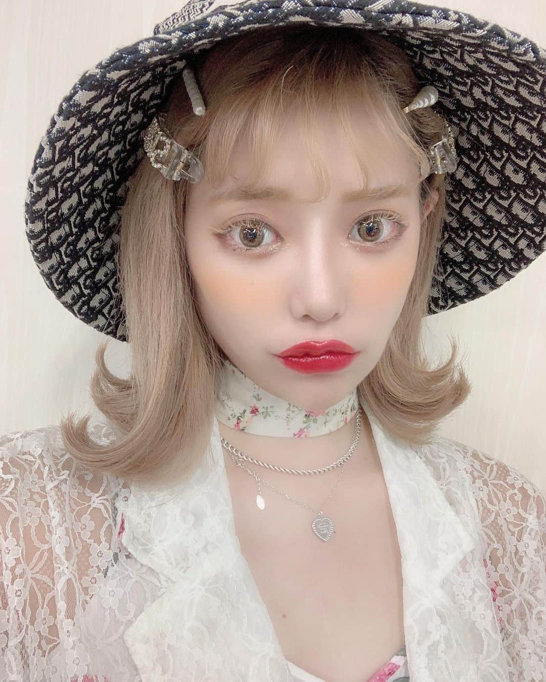 のインスタグラム：「♡ 先日、 @lialabo_99 で2回目の 全身脱毛してきた👄 他のところよりもお得だから おすすめだよ〜🥰 予約はここから簡単にできるよっ♡ https://beauty.hotpepper.jp/kr/slnH000449365/ #脱毛#サロン#全身脱毛#lialabo」