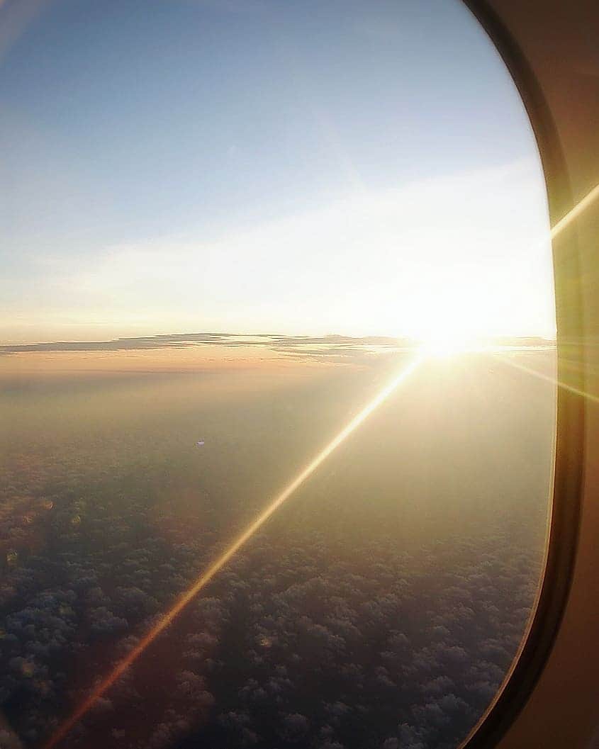 CHIKAさんのインスタグラム写真 - (CHIKAInstagram)「. 空からの美しい景色✈️✨ . #Hawaii #ハワイ #🇺🇸 #帰国 #Japan #日本 #🇯🇵 #飛行機 #空 #雲の上 #癒し #景色 #beautiful」9月10日 21時41分 - chika72714