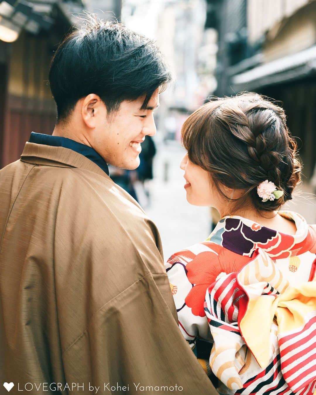 Lovegraph［ラブグラフ］さんのインスタグラム写真 - (Lovegraph［ラブグラフ］Instagram)「. 5年間遠距離恋愛しているふたり。 月に一度の会える日を楽しみに毎日過ごしているそうです。 ㅤㅤㅤ この日は2人で京都旅行でした☺️ ㅤㅤㅤ ┈┈┈┈ ㅤㅤㅤ こちらも更新しております @lovegraph_wedding @lovegraph_kids @lovegraph_maternity @lovegraph_shichigosan  ㅤㅤㅤ ┈┈┈┈ ㅤㅤㅤ #Lovegraph #ラブグラフ #カップルフォト #浴衣デート #浴衣 #デート #記念日 #遠距離カップル #記念日デート #サプライズ #kimono #japan #japanese #写真好きな人と繋がりたい #写真撮ってる人と繋がりたい #カップルさんと繋がりたい #秋 #着物デート #着物 #着物レンタル #京都旅行 #京都  #kyoto #kyotojapan  #japanesegirl ㅤㅤㅤ」9月10日 21時49分 - lovegraph_me
