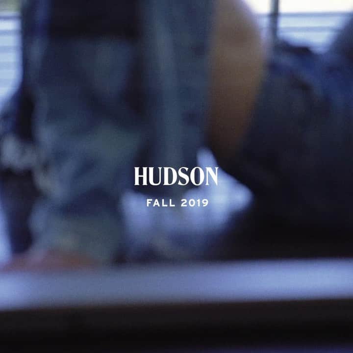 ハドソンのインスタグラム：「New season, new Hudson. Shop our Fall collection now. #HudsonJeans」
