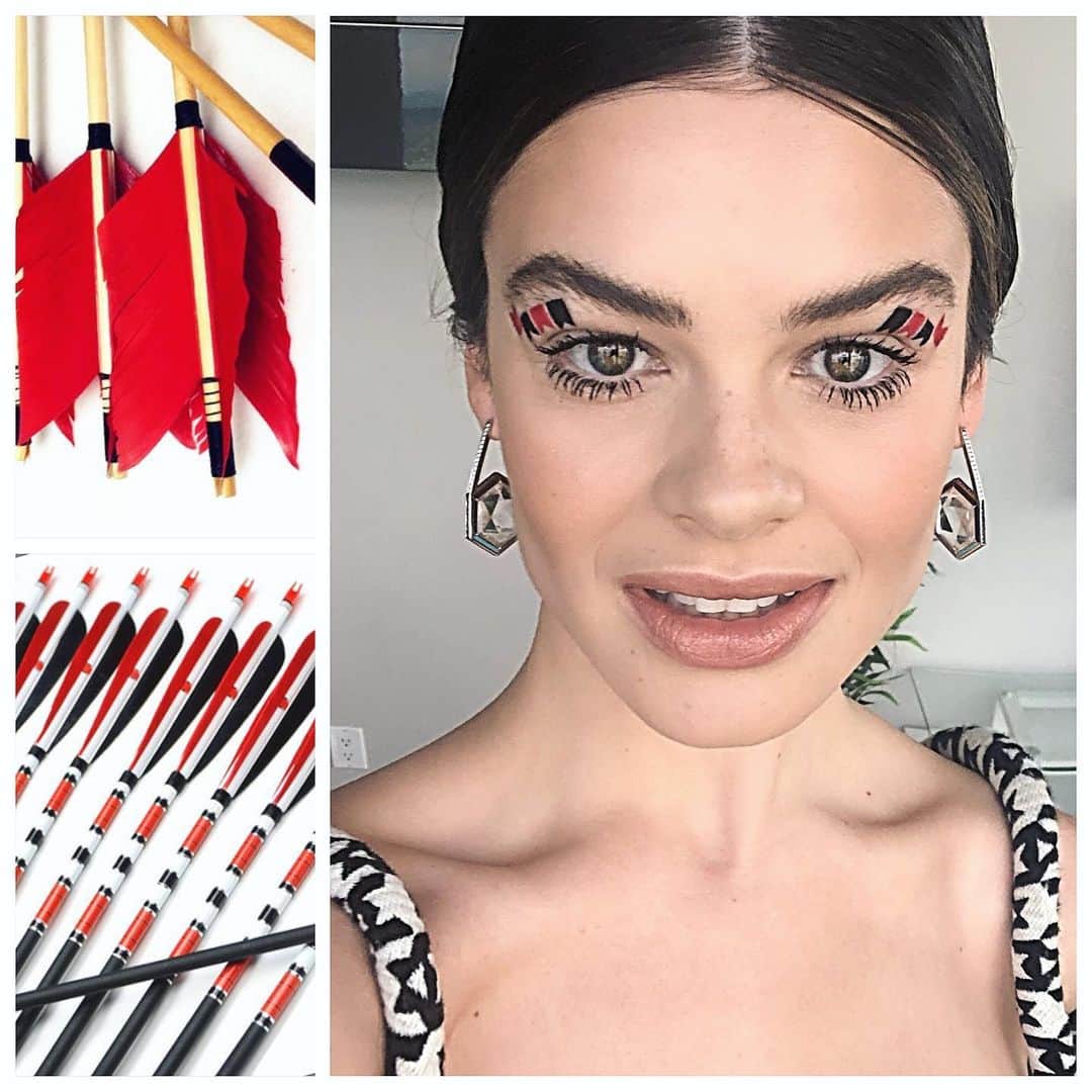 JO BAKERのインスタグラム：「C A R O L I N E • D A Y 🇵🇹🇺🇸 Target practice.... with #carolineday  50floors up in Toronto with glass and light everywhere so the couch was more steady to work this time.  @marcmena thanks for capturing and being so kind to work with!! 🖤 Skin Prep + Base  @ctilburymakeup  Lips @yslbeauty 💋 Style @elizabethsaltzman  Hair @marcmena  Makeup by me #jobakermakeupartist 💋」
