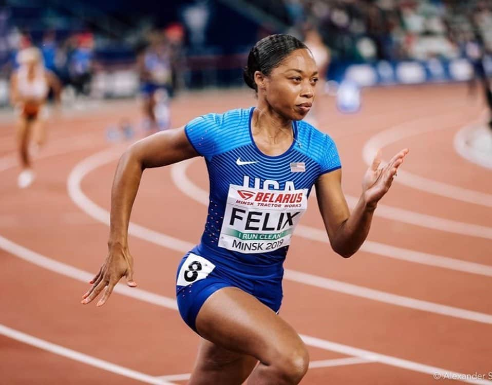 アリソン・フェリックスさんのインスタグラム写真 - (アリソン・フェリックスInstagram)「Back in the red, white & blue and loving it!🇺🇸 #TheMatch #TeamUSATF 📷: @alexander.shelegov」9月11日 0時24分 - allysonfelix