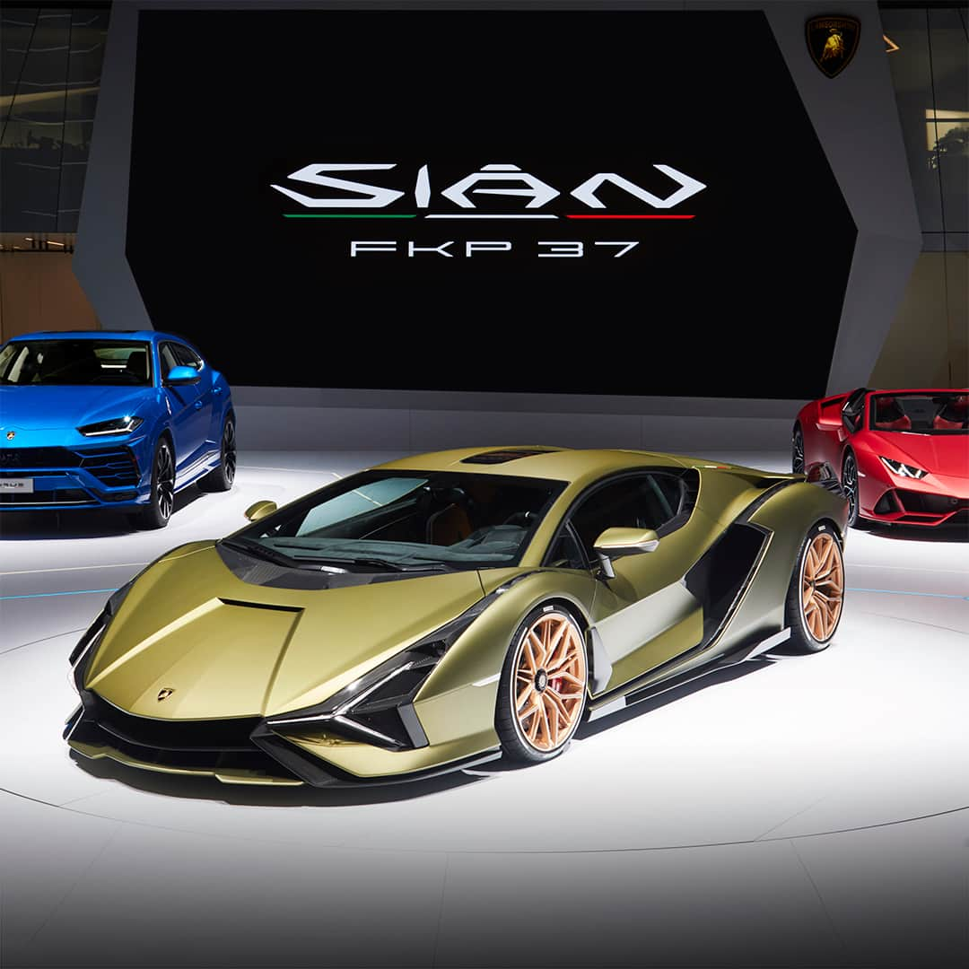 ランボルギーニさんのインスタグラム写真 - (ランボルギーニInstagram)「We presented Lamborghini Sián FKP 37 today at @iaamesse 2019. Its name is our personal homage to Ferdinand Karl Piëch. Its technology and performance are an homage to the future. That’s why it’s ahead of its time.  #Lamborghini #LamborghiniSianFKP37 #AheadOfItsTime #IAA19 #Frankfurt」9月11日 1時00分 - lamborghini