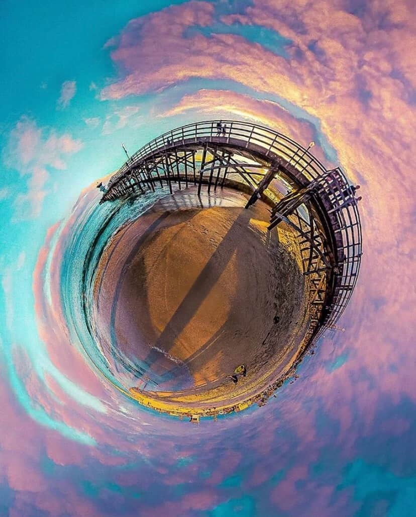 Official RICOH THETAさんのインスタグラム写真 - (Official RICOH THETAInstagram)「Candy colored sunsets 🍬🍭 in California captured by our THETA 360. Does it get any better than this?」9月11日 1時28分 - theta360official