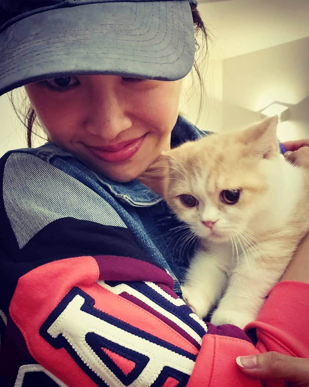 ジョリン・ツァイのインスタグラム：「融化了  My heart got stolen  @chua.tanya」