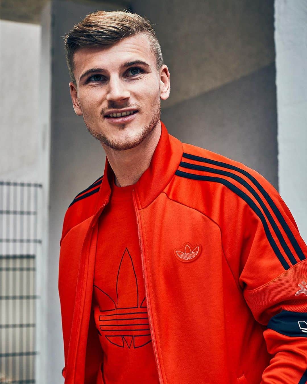 ティモ・ヴェルナーのインスタグラム：「Leipzig 🔙 in der neuen #SPRTcollection 👌 @adidasoriginals」