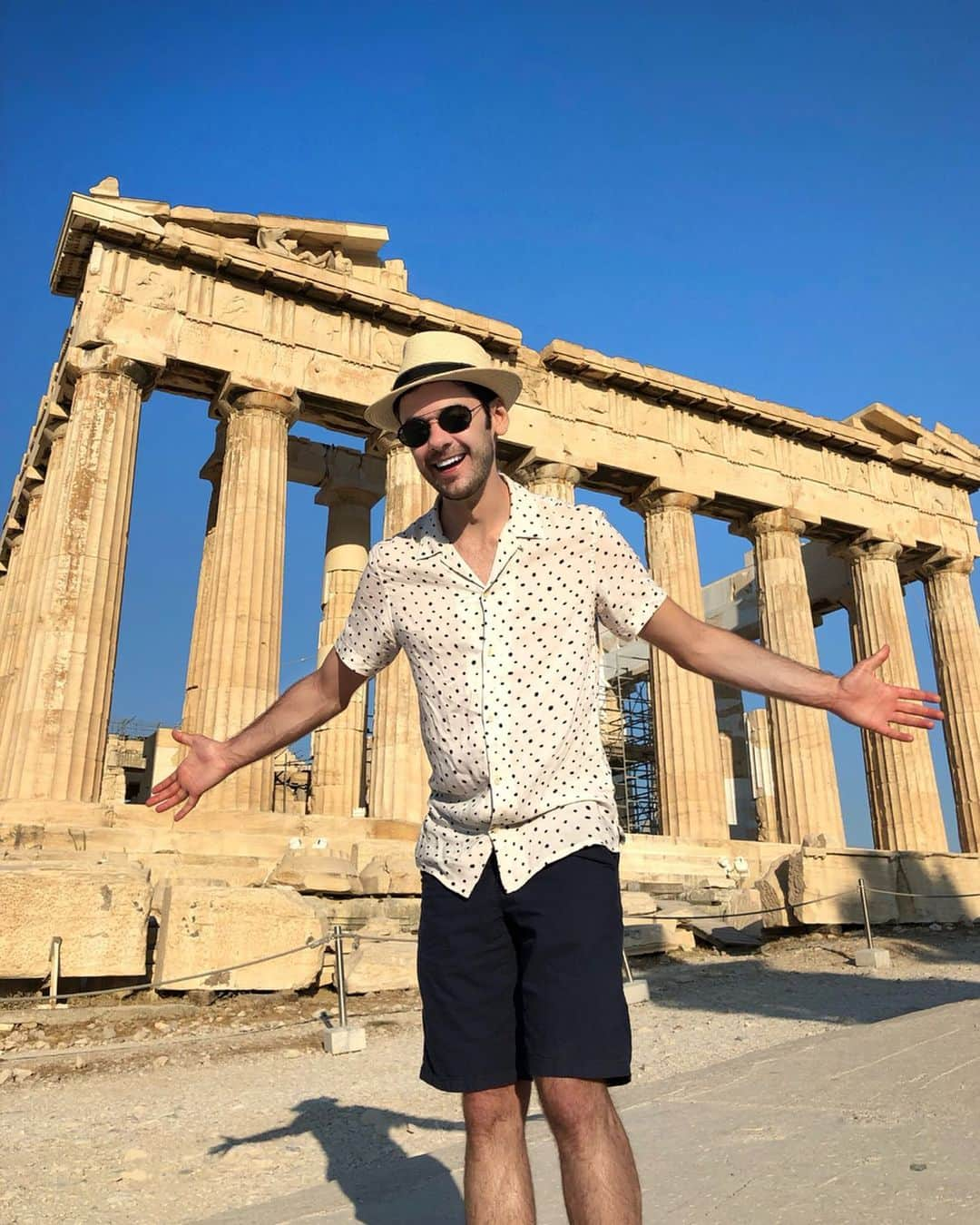 ブレンダン・ロビンソンさんのインスタグラム写真 - (ブレンダン・ロビンソンInstagram)「Behold, the Parthenon!  Truly one of the most incredible sights I’ve ever seen 😁🇬🇷 . . . #travel #adventure #worldtraveler #amazing #fun #greece #athens #parthenon」9月11日 3時53分 - brendanrobinson