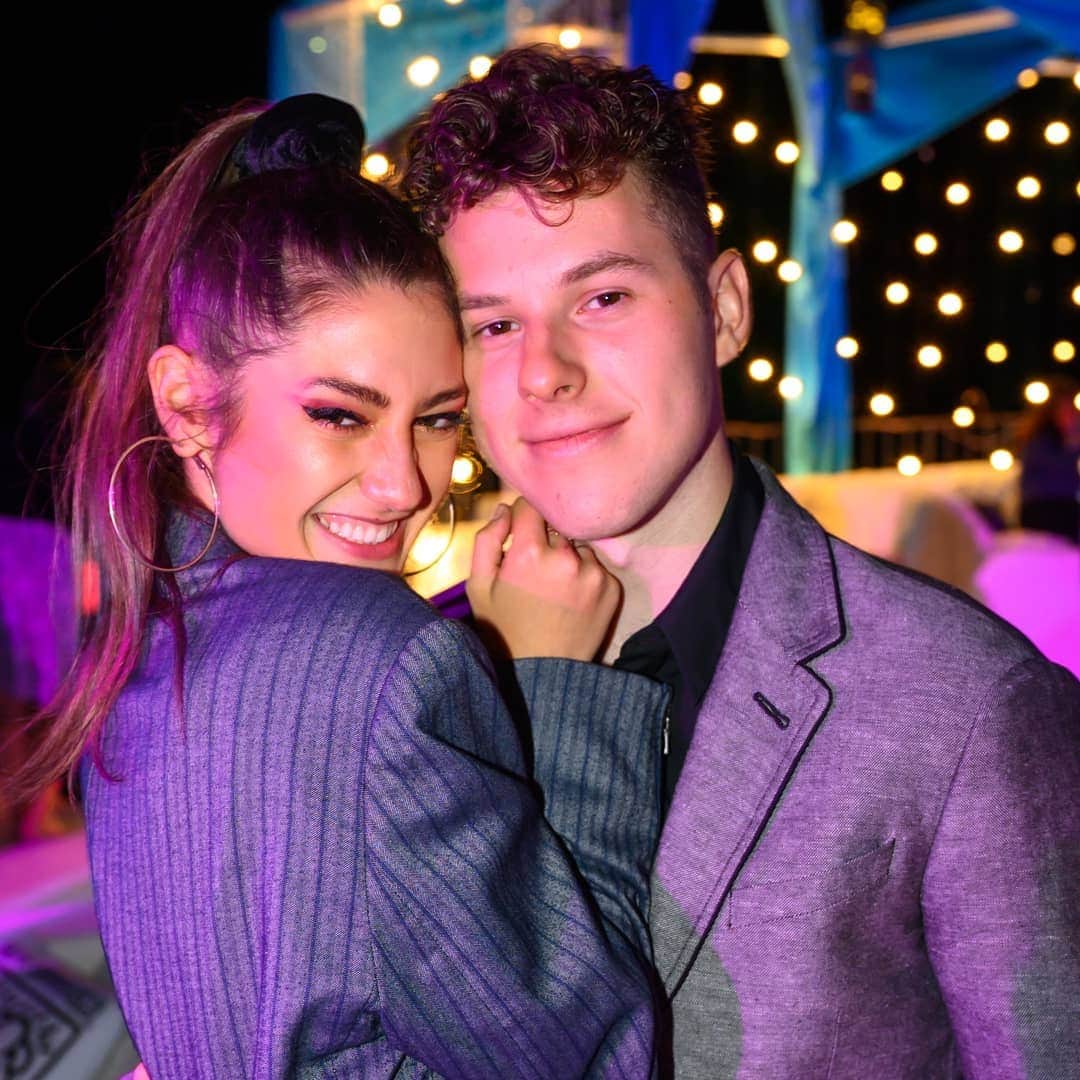 Nolan Gouldのインスタグラム：「Some more highlights from an incredible weekend with @bestbuddies」