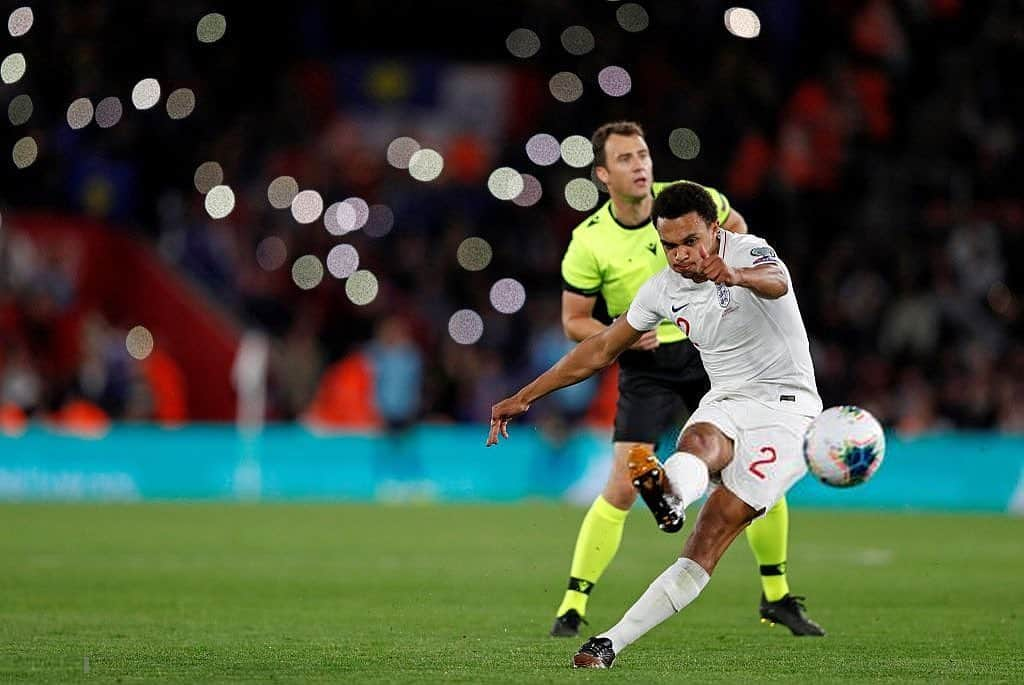 トレント・アレクサンダー＝アーノルドさんのインスタグラム写真 - (トレント・アレクサンダー＝アーノルドInstagram)「England Vs Kosovo (10-09-19) 🔴📷: Adrian Davis 🔴 @trentarnold66 🔴 Partners:  @s9lanke  @dannyingsfanpage  Tags ignore: #trentarnold #TAA66 #team66 #trentalexanderarnold #team66 #trentalexander  #milner #hendo #gerrard #liverpool #lfc #salah #mane #firmino #robertson #vandijk #fabinho  #chamberlain #aoc #lallana #matip #lovren  #virgilvandijk #football  #l4l #f4f #lfl #lovelfc」9月11日 5時27分 - trentaa66