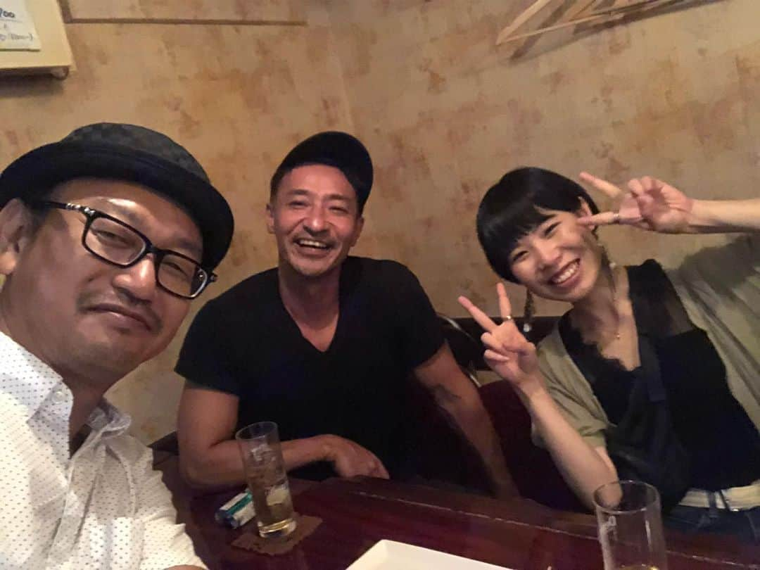 島津健太郎さんのインスタグラム写真 - (島津健太郎Instagram)「昨日は祥行君が若手女優のはるかちゃんと来てくれた！ #2人ともお父さんみたいになってたw #山口祥行  #日本統一 #vシネマ #俳優 #actor #cinema #新宿 #歌舞伎町 #たこ焼き #明石焼き #バー #bar #もうこはん」9月11日 17時13分 - k_super_xtreme