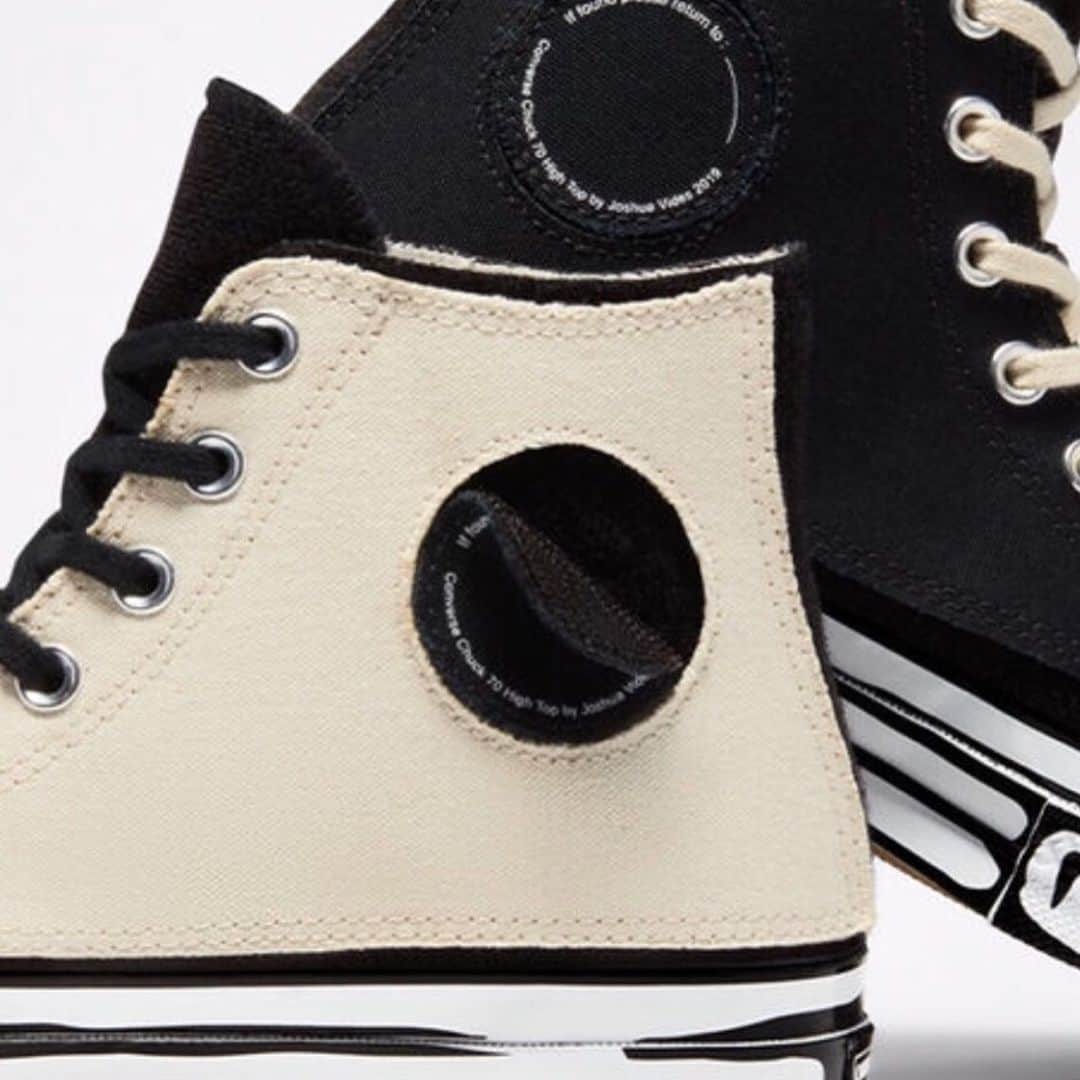 Mr. Tyさんのインスタグラム写真 - (Mr. TyInstagram)「I had a few people ask about the @converse from yesterday. They were from the @joshuavides x @converse 70 collaboration. The black based pair comes with solid black/natural panels and the white pair comes with multi color panels. The paisley bandana panel was cut, sewn, and stitched to fit the shoe. Had to swap the laces for some fuzzies also.  #70sonly #ijustlikeshoes #converse #allstar #weareallstars #allstars #chucks #lifeinchucks #instachucks #conversestyle #lovemychucks #1970schucks #converse70s #joshuavides #conversejoshuavides」9月11日 9時52分 - regularolty