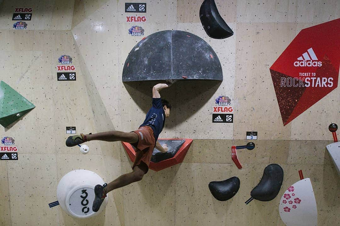 原田海さんのインスタグラム写真 - (原田海Instagram)「I'll fly to Germany for the @adidasrockstars 🇩🇪✈️😆 ﻿ Photo by: @toksuede ﻿ #climbing #bouldering #sportsclimbing #sports #climbing_pictures_of_instagram #adidas #adidasrockstars #2019 #suttugart #germany」9月11日 11時37分 - kai_hrd