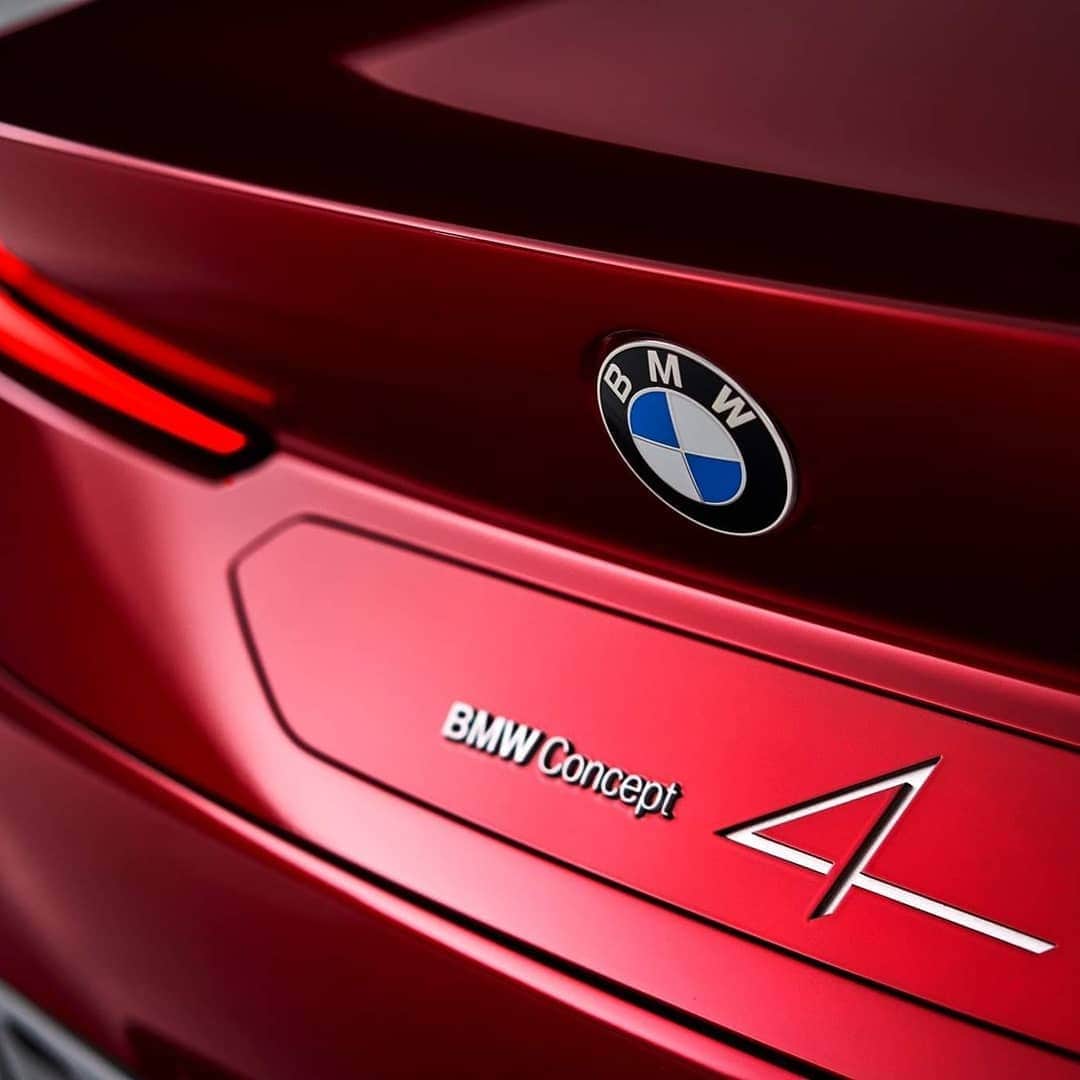 BMW Thailandさんのインスタグラム写真 - (BMW ThailandInstagram)「สุนทรียภาพแห่งดีไซน์ที่ล้ำสมัยได้ปรากฏขึ้นแล้ว The BMW Concept 4  เปิดตัวครั้งแรกที่ IAA Cars 2019 show  #BMW #concept4 #THE4 #BMWIAA」9月11日 15時15分 - bmwthailand