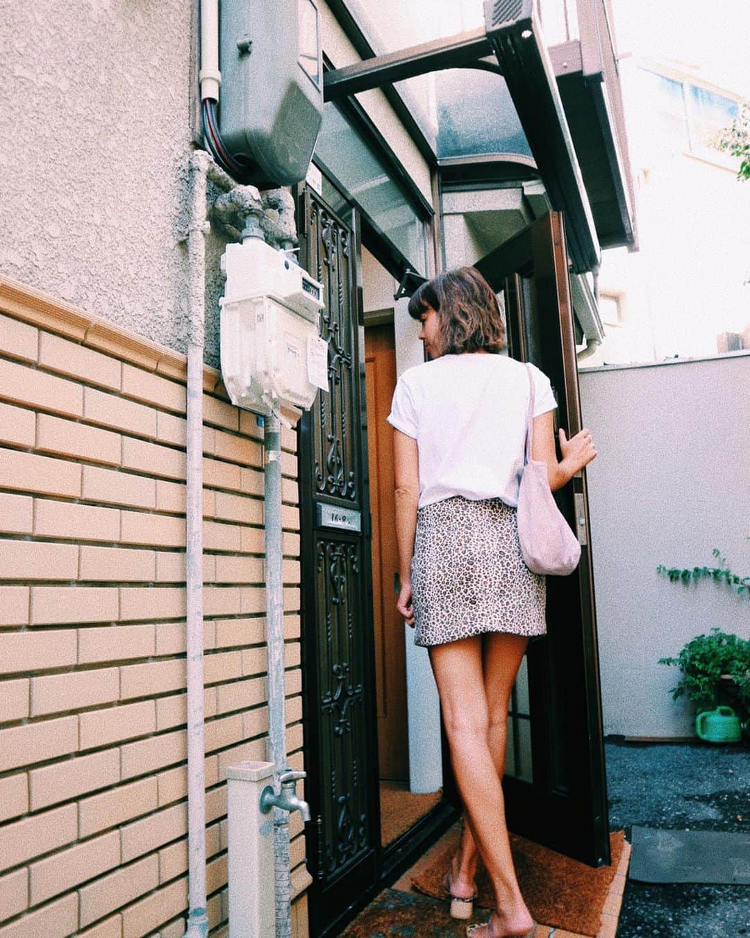 Satomi Biancaさんのインスタグラム写真 - (Satomi BiancaInstagram)「🏡🌹 ・ ・ 楽しかったなー！大阪🏯✨ ・ ・ 今回の旅は @homeawayjp でバケーションレンタル🌼💘 ・ ・ アメニティーも充実してて滞在中とても快適に過ごせたよ🏡💕 ・ 私達が選んだ宿はシンプルだけどセンスもよくて、とても綺麗だった✨ ・ 二段ベッドもあって子供達は大喜びだったよ👧🏽👦🏼 ・ ・ 自炊できるから連泊しても外食疲れとかしなくて済むし、経済的だよね👍🏼✨ ・ ・ ホームアウェイの バケーションレンタルは一棟貸しがメインだから大人数でわいわい泊まる時とかすごくおススメだよ💘 ・ ・ #バケーションレンタル #HomeAway #ホームアウェイ #PR #osaka #familytravel #家族旅行 #国内旅行 #子連れ旅行」9月11日 15時22分 - satobyyyy