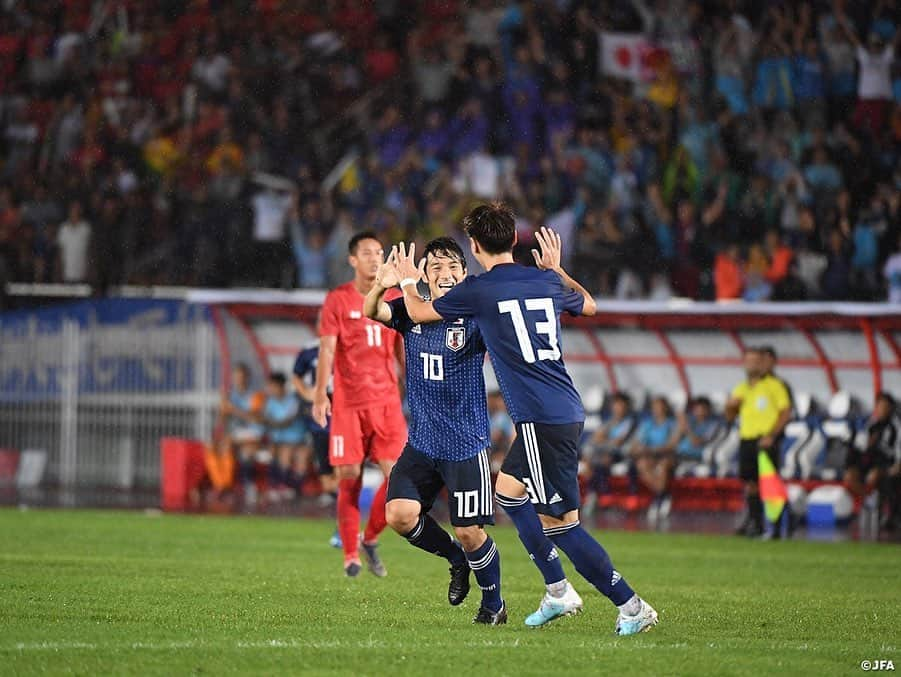 日本サッカー協会さんのインスタグラム写真 - (日本サッカー協会Instagram)「📸Match Photos② 16分、中島選手が左から内に切り込んで右足を振り抜き、先制点を奪いました。 ・ 2022FIFAワールドカップカタールアジア2次予選 #SAMURAIBLUE 🇯🇵2-0🇲🇲ミャンマー ・ ⚽16' #中島翔哉 ⚽26' #南野拓実 ・ 📅9/10(火)21:20KO 📍ヤンゴン／Thuwunna Stadium ・ #daihyo #新しい景色を2022 ・ ―――――――――――――――――― Next Match>> ホーム開幕戦！ アジア2次予選 vsモンゴル🇲🇳 📅10/10(木) 19:35KO予定 📍埼玉スタジアム２００２ 🎫チケット発売中！ ・ 👉大会情報はJFA.jpへ ――――――――――――――――――」9月11日 15時17分 - japanfootballassociation