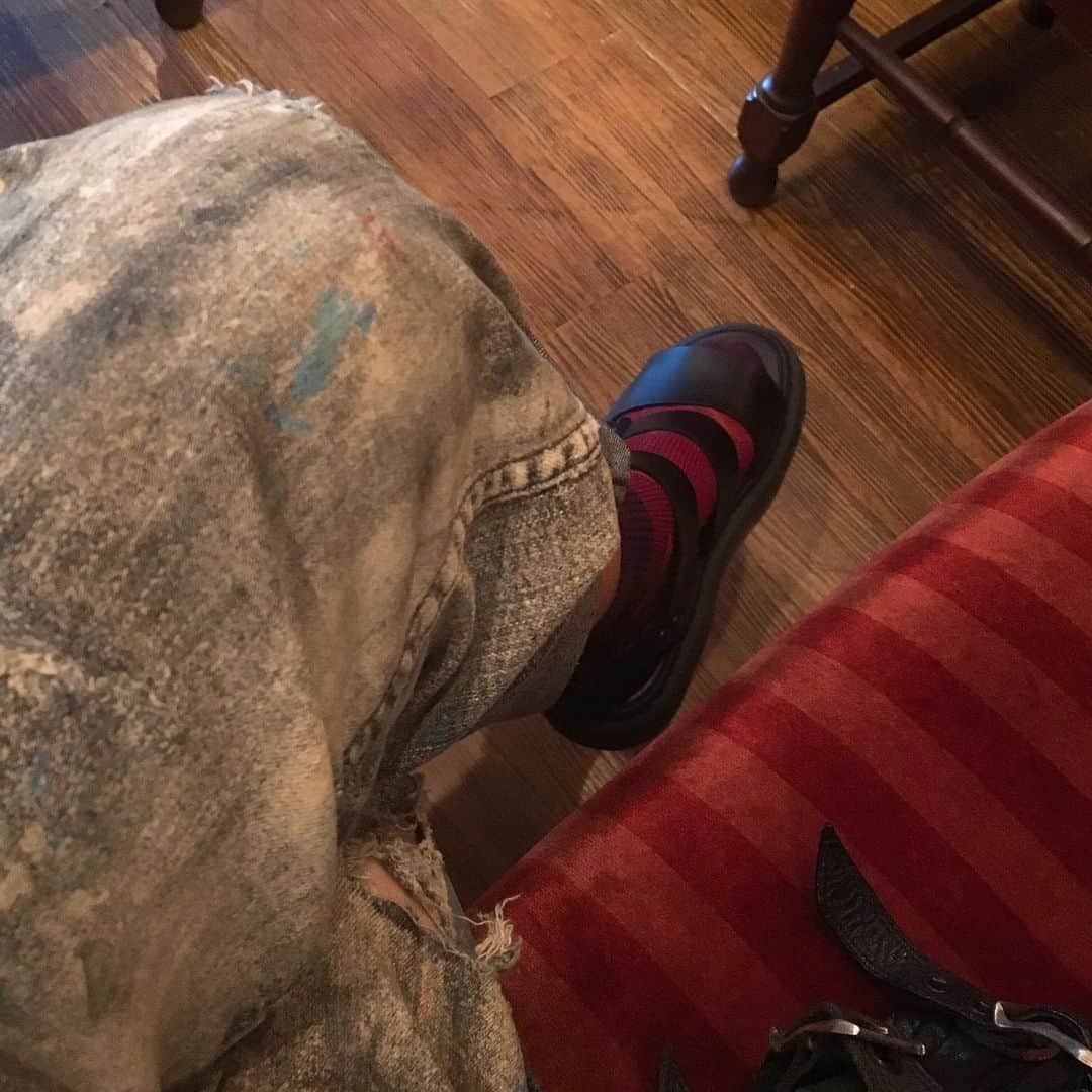 鋲のインスタグラム：「アイスコーヒーを飲まさせていただいております。﻿ ﻿ いつまで夏で良いのでしょう？」