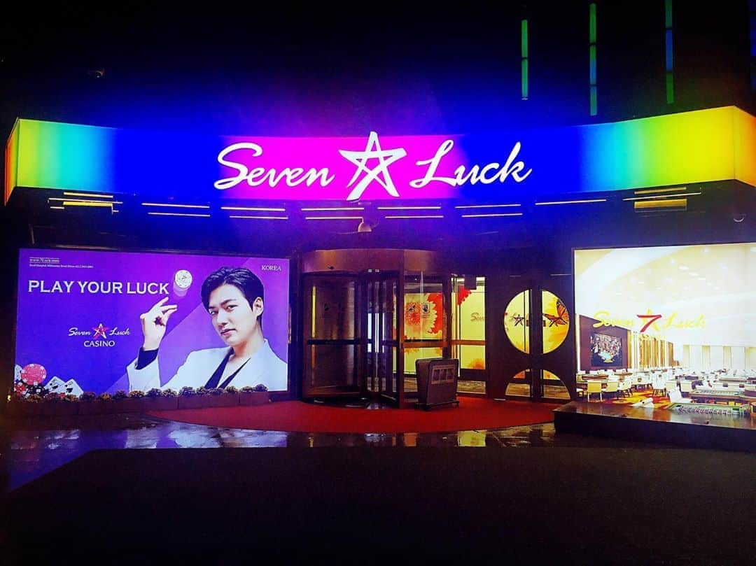 佐藤聖羅さんのインスタグラム写真 - (佐藤聖羅Instagram)「SEVEN LUCK CASINO💖  #韓国 #CASINO #ソウル #IR誘致」9月11日 15時59分 - seira_seira.s