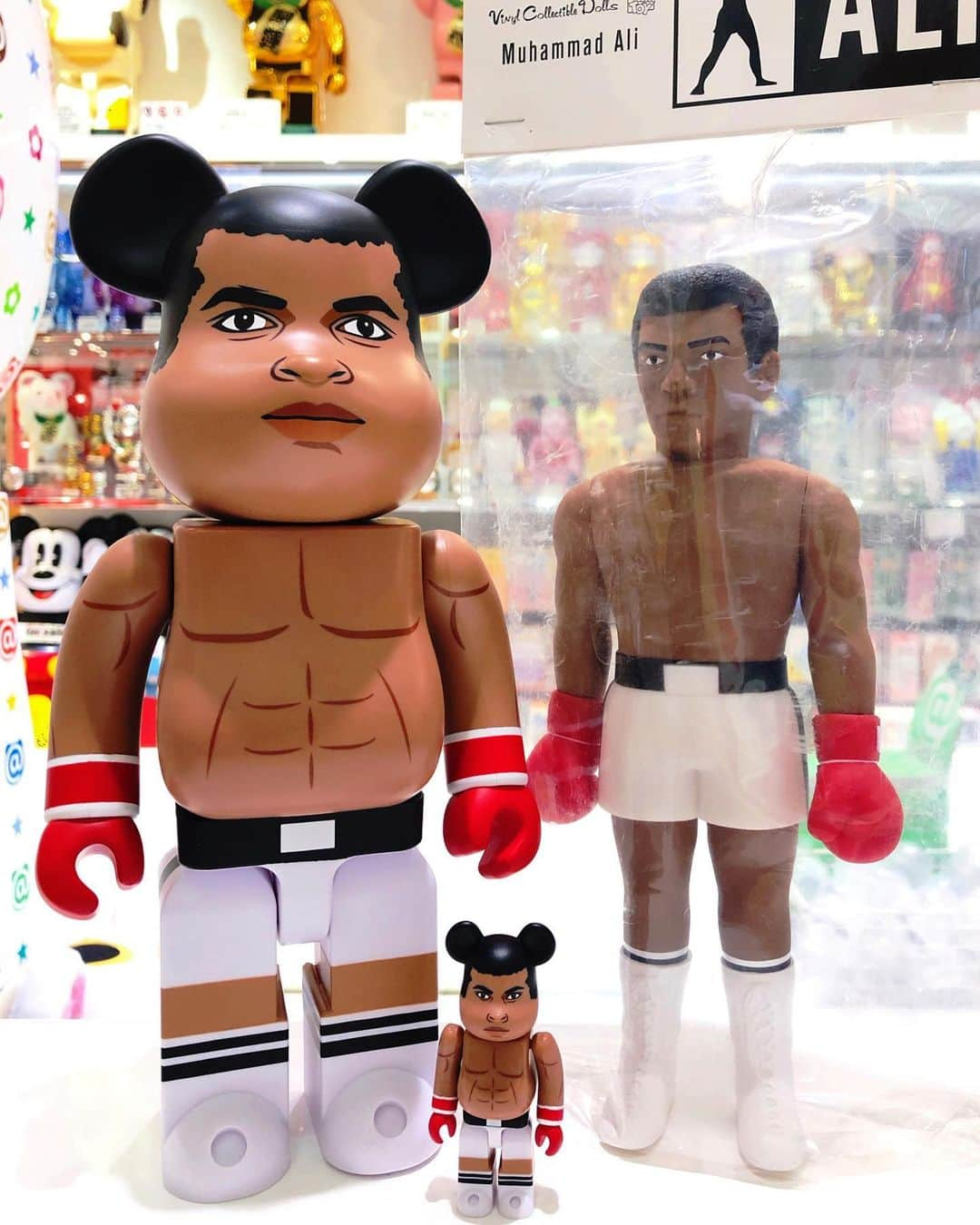 MEDICOM TOYさんのインスタグラム写真 - (MEDICOM TOYInstagram)「🥊🔥 Ali TM, Muhammad Ali TM and the Muhammad Ali signature are trademarks of Muhammad Ali Enterprises LLC Rights of Publicity and Persona Rights: Muhammad Ali Enterprises LLC (C) 2019 Muhammad Ali Enterprises LLC ali.com  #muhammadali #ali #boxing #boxer #medicomtoy #vcd #モハメドアリ #アリ #メディコムトイ」9月11日 16時20分 - medicom_toy