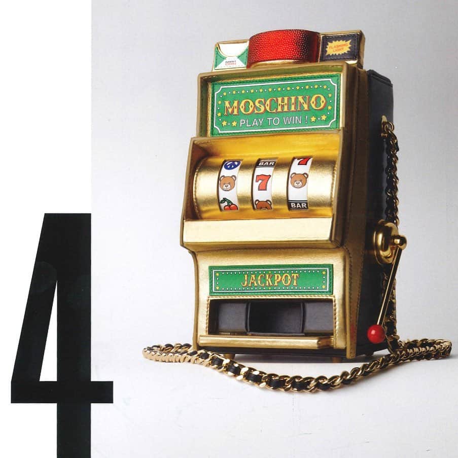 Moschinoさんのインスタグラム写真 - (MoschinoInstagram)「Moschino slot machine bag @10magazine #moschino @itsjeremyscott」9月12日 2時05分 - moschino