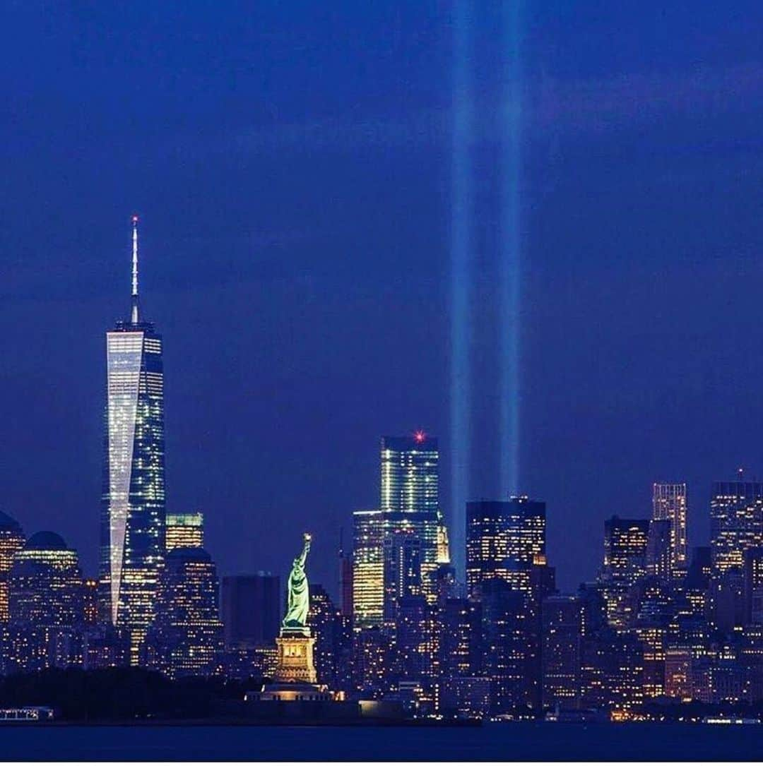 アレクシス・テキサスさんのインスタグラム写真 - (アレクシス・テキサスInstagram)「To All Those We Lost We Will #NeverForget911 🇺🇸」9月12日 2時24分 - whitegirlpoliticking