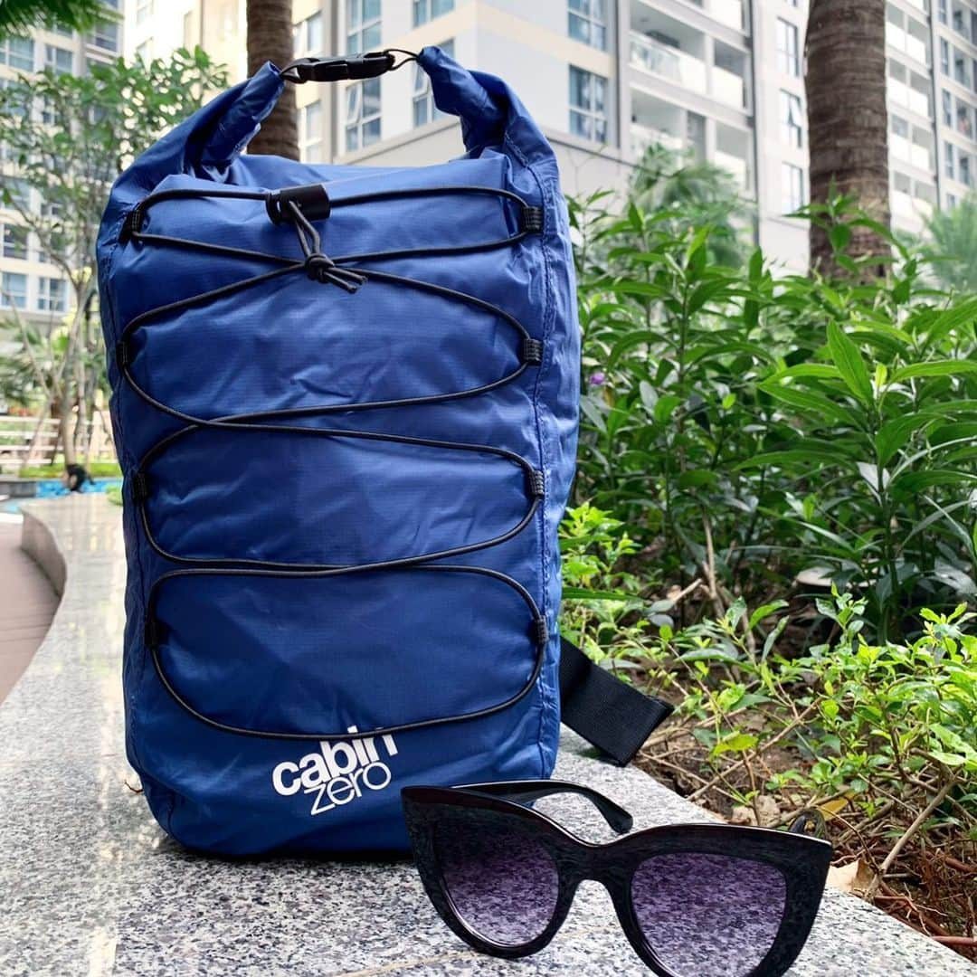 CABINZEROさんのインスタグラム写真 - (CABINZEROInstagram)「Designed to keep all of your belonging dry in the wildest of weather.  The ADV Dry 11L features a wide top access roll top closure that provides a waterproof seal. A fabric shell and taped seams results in a very high water-resistance.  It also includes a removable zipper pouch with RFID blocking pocket and a cross body strap.  #cabinzero #travel #lightweight #backpack #waterproof #rfid #blocking #pocket #adv #enjoy #your #trip #travelight #around #the #world 😉😉😉🎒🎒🎒✈️✈️✈️🗺🗺🗺」9月11日 18時21分 - cabinzero