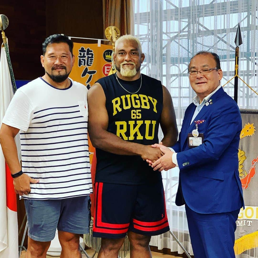 中島イシレリさんのインスタグラム写真 - (中島イシレリInstagram)「昨日龍ヶ崎に行った時、 龍ケ崎市長にご挨拶する貴重な機会をいただきました👍 龍ヶ崎にある大学出身のラガーマンとして、がんばります！ #yeaboii #yb . . . #中島イシレリ #isilelinakajima #nakajimaisileli #rwc2019 #rugbyworldcup #ラグビー日本代表 #ラグビーワールドカップ #流通経済大学 #流通経済大学ラグビー部 #rku  #rkurugby  #龍ヶ崎」9月11日 19時44分 - nakajima_isileli