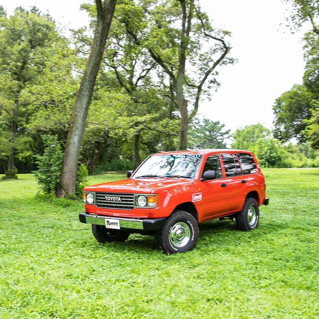 Coleman Japanさんのインスタグラム写真 - (Coleman JapanInstagram)「＼🚗コールマンランクル出動！／ 日本を代表する名車「ランドクルーザー」をコールマン仕様にカスタム。  真っ赤な“コールマンランクル”で、次はどこのフィールド🏕へ行こう？ ・ Special Thanks  @renocabyflex ・ ・ ・ #Coleman #コールマン #灯そうColeman #灯そうコールマン #灯そう #Camp #キャンプ #Outdoor #アウトドア #ドライブ #renoca #renocabyflex #landcruiser100 #landcruiser #toyota #ランクル100 #ランクル #ランドクルーザー」9月11日 19時41分 - coleman_japan