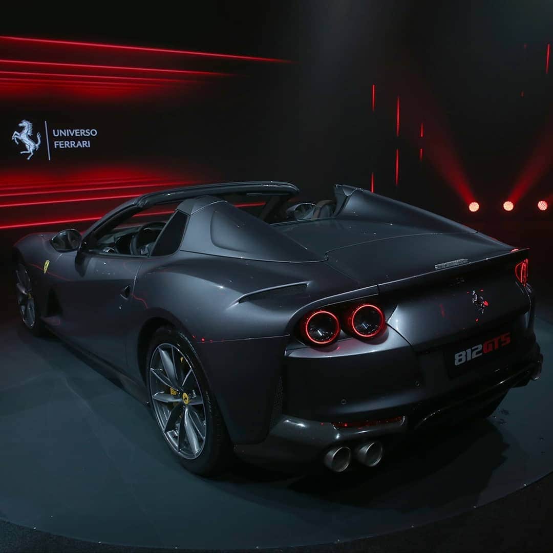 Ferrari APACさんのインスタグラム写真 - (Ferrari APACInstagram)「The #V12 spider returns, with a new blend of sleekness and balance. Designed in the winning #Ferrari DNA of tradition and innovation, this reborn legend is unlike anything we have made. #Ferrari812GTS #UniversoFerrari」9月11日 20時03分 - ferrariapac