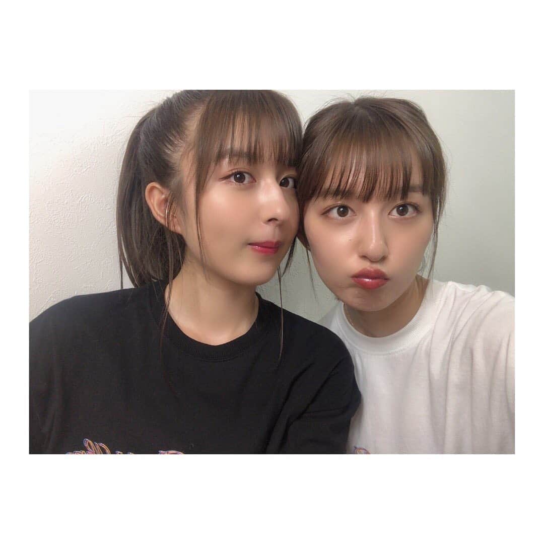 のインスタグラム：「. ❤️重大発表❤️ りかりこのオリジナルグッズが 完成しました！ そして、そのオリジナルグッズを 9月21日(土)のMeet upで 先行販売します❤︎ . Meet upの応募は 9月13日(金)20:00〜 9月17日(火)19:59までです。 時間になったら ストーリーで告知するので チェックしててください⚡️ #リカリコグラム #りかりこ #重大発表 #twins」