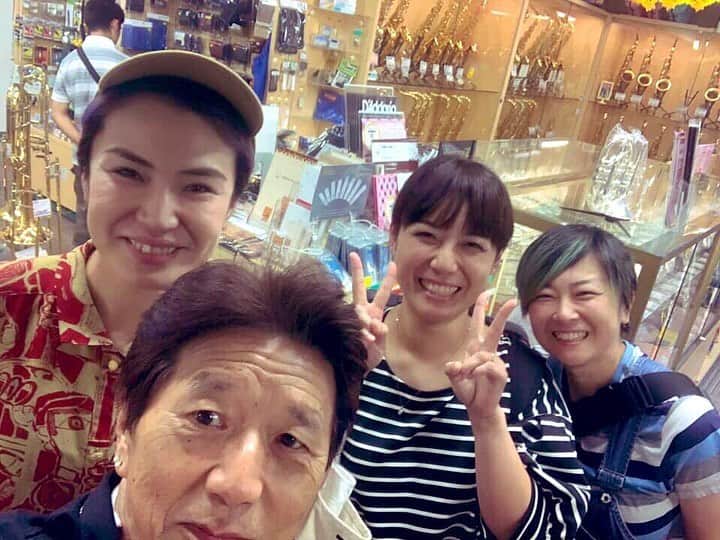 のインスタグラム：「20190911 ゆあさーの&ちあきーたとサムギョプごはん🍚🍚🥓 美味かった染みた、、管楽器の話できて嬉しい🥰その後楽器屋めぐりしてたらDACではいどうさんに会えた！ びっくり嬉しかった！気合い入った✊がんばろ🎺」