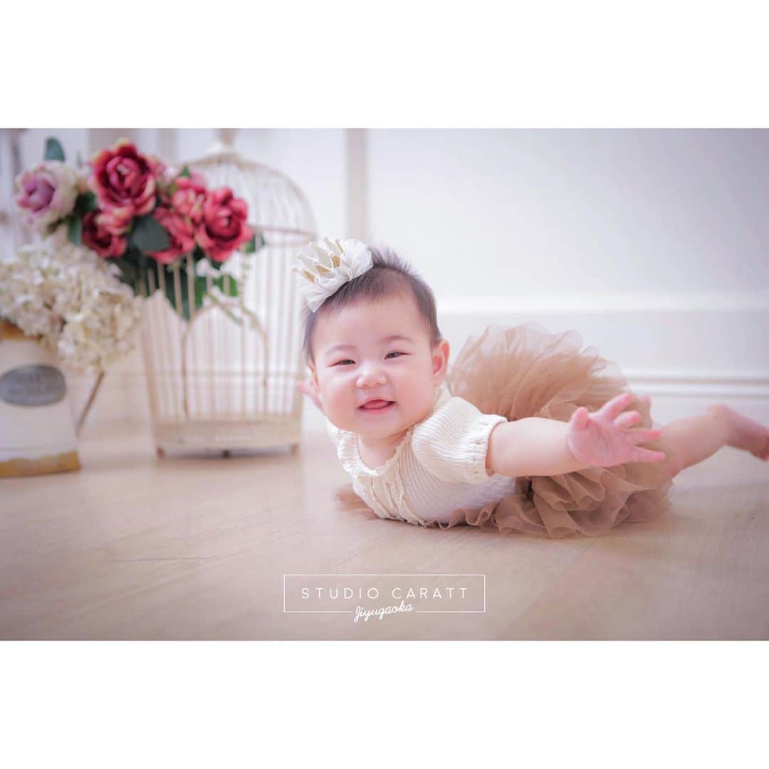 スタジオキャラット 自由が丘店さんのインスタグラム写真 - (スタジオキャラット 自由が丘店Instagram)「.....baby photo🍼 . . にこにこ上手✨ . . photographer：aco . . . #スタジオキャラット自由が丘店 #スタジオキャラット #jiyugaoka#tokyo#自由が丘 #ベビーフォト#赤ちゃん #はじめてキャラット #1歳  #バースデー#記念#誕生日 #フォトスタジオ#キッズ撮影 #写真#子供写真#子供#キッズ #ポートレート #model#kidsphoto #子供の笑顔は世界を救う  #7歳#5歳#3歳 #mamanoko #kidsgram_tokyo  #ig_kidsphoto」9月11日 20時21分 - caratt_jiyugaoka