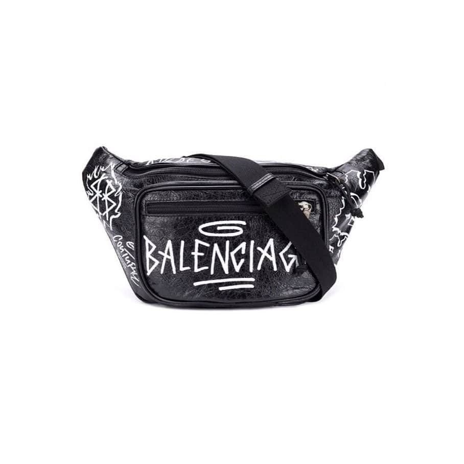 AYINさんのインスタグラム写真 - (AYINInstagram)「・ ・ ・ New arrival✔️ @balenciaga ⇢ ⇢ ⇢・ ・ ・ ・ ・ ・ available at store✔️ ・ ・ ・ ・ ・ #balenciaga #AYIN #aw19」9月11日 21時00分 - ayin_japan