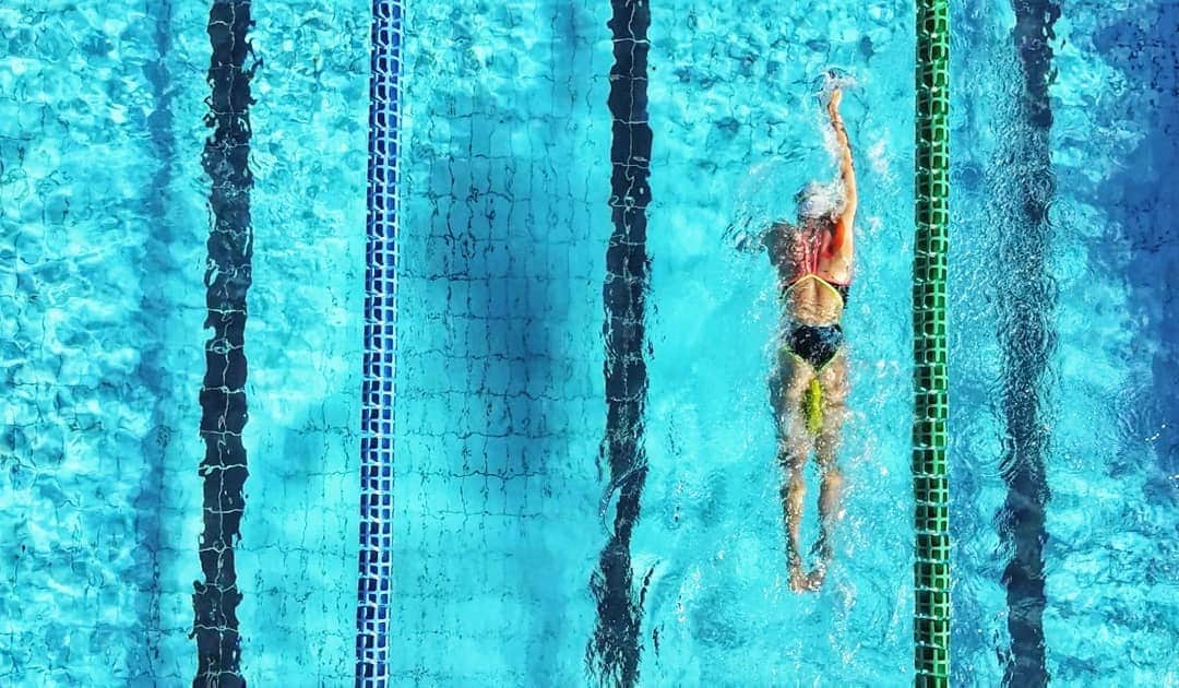 フェムケ・ヘームスケルクのインスタグラム：「My silver lining is to follow the black line. 🖤 . . . #Rome #TeamNL #OlympicKickOff 📸 : @mrwouda」