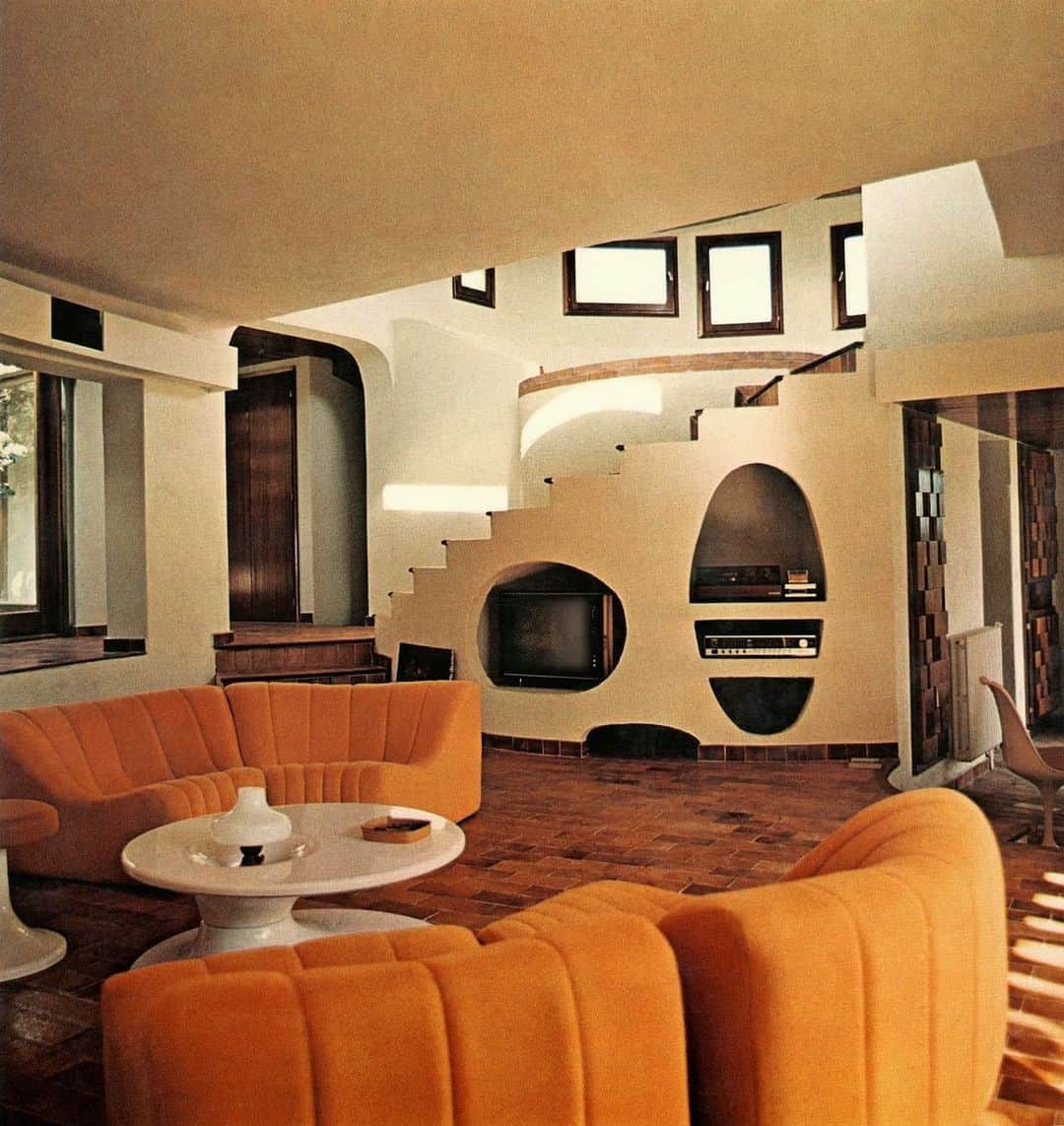 のインスタグラム：「That’s Seventies 🧡✨ #inspiration #homedecor」