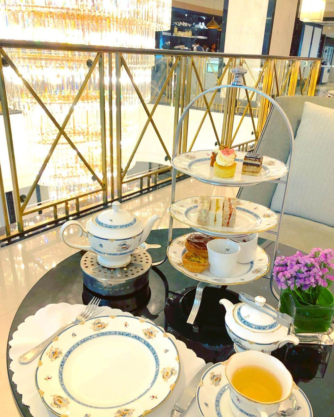 東條恭子さんのインスタグラム写真 - (東條恭子Instagram)「. Afternoon tea at @ritzcarltonkualalumpur ❤️ リッツではアフタヌーンティーも楽しみました🍰🍓♬ ホテルの方達との楽しいおしゃべりも幸せな思い出☕️❤️ . . . . #hotellovers #ritzcarlton #ritzcarltonkualalumpur #ホテル #リッツカールトン #trip #vacation #旅行 #旅行大好き #旅行好き #旅行好きな人と繋がりたい #旅行好き女子 #海外旅行 #海外旅行好きな人と繋がりたい #海外旅行大好き #relax #relaxing #relaxing_time #malaysia #kl #kualalumpur #タビジョと繋がりたい #旅スタグラム #アフタヌーンティー #afternoontea」9月11日 21時14分 - kyoko_tojo