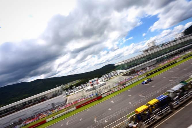 井口卓人さんのインスタグラム写真 - (井口卓人Instagram)「2019.9.7-8 SuperGT Rd.6 AUTO POLIS Photo. #SUBARU #BRZ #GT300」9月11日 22時05分 - takutoiguchi