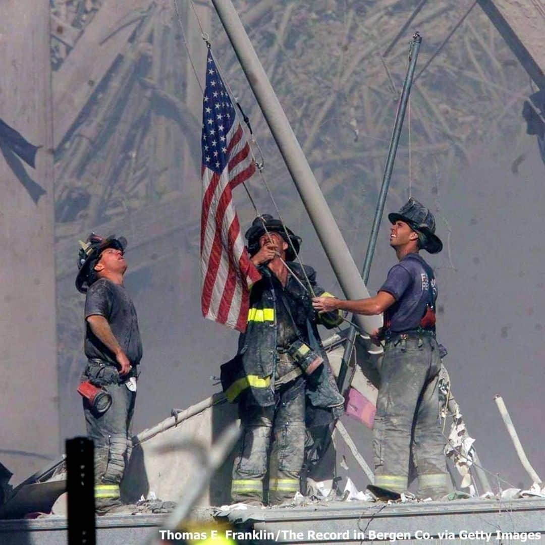 キャンディス・キャメロン・ブレさんのインスタグラム写真 - (キャンディス・キャメロン・ブレInstagram)「I will always remember what happened. I will always remember the innocent lives that were taken and those who courageously fought for them. #NeverForget 🇺🇸 9/11」9月11日 22時17分 - candacecbure