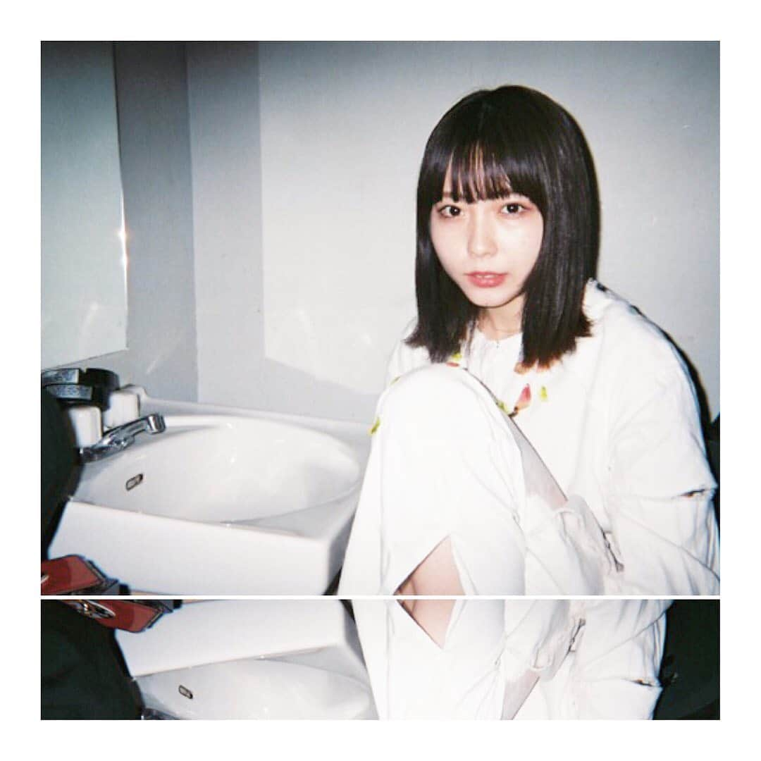 YUNA（芳森由奈）さんのインスタグラム写真 - (YUNA（芳森由奈）Instagram)「. 踊 前 屋 . #写ルンです #フィルム #film #Uphoto #大阪春夏秋冬 #しゅかしゅん #かめら女子」9月11日 23時47分 - yoshimoriyuna