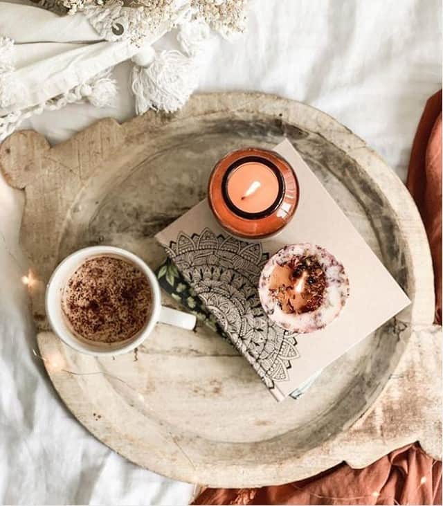 NESCAFEさんのインスタグラム写真 - (NESCAFEInstagram)「True happiness consists of a good book, a few scented candles, and a cup of delicious coffee☕ on a cloudy autumn day☁️. #coffelovers #coffeetime #instacoffee #coffeelove #nescafe 📷 by @blissmehomeofficial」9月12日 0時35分 - nescafe