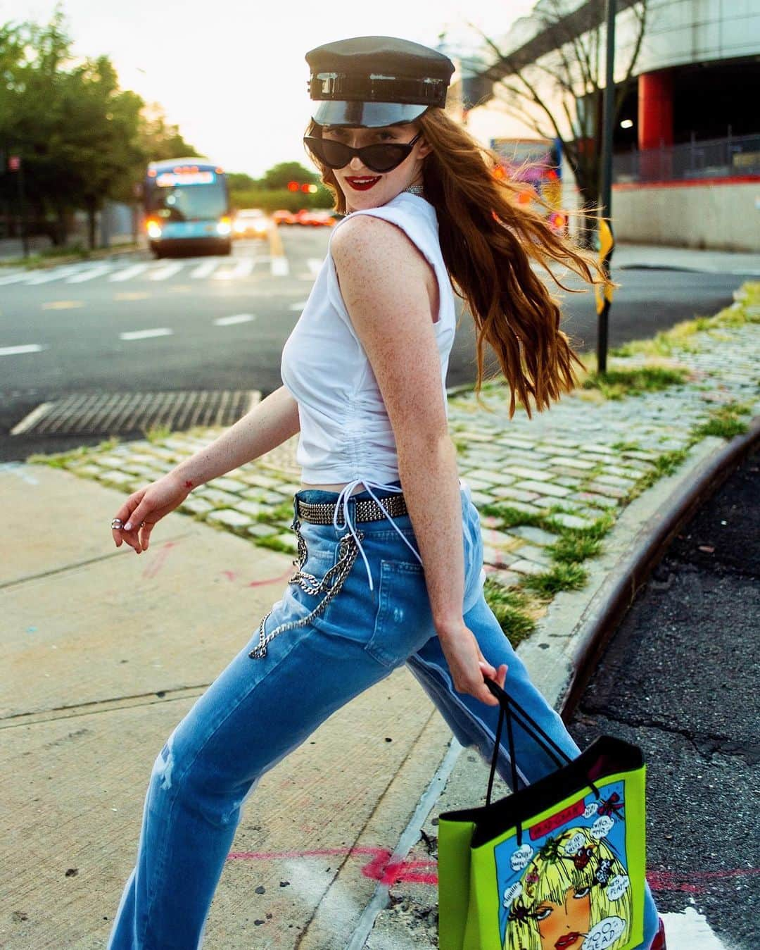 Larsen Thompsonさんのインスタグラム写真 - (Larsen ThompsonInstagram)「Rock n roll @betseyjohnson style!  Thank you @teenvogue for having me🤘🏼♥️ #ad」9月12日 0時47分 - larsenthompson