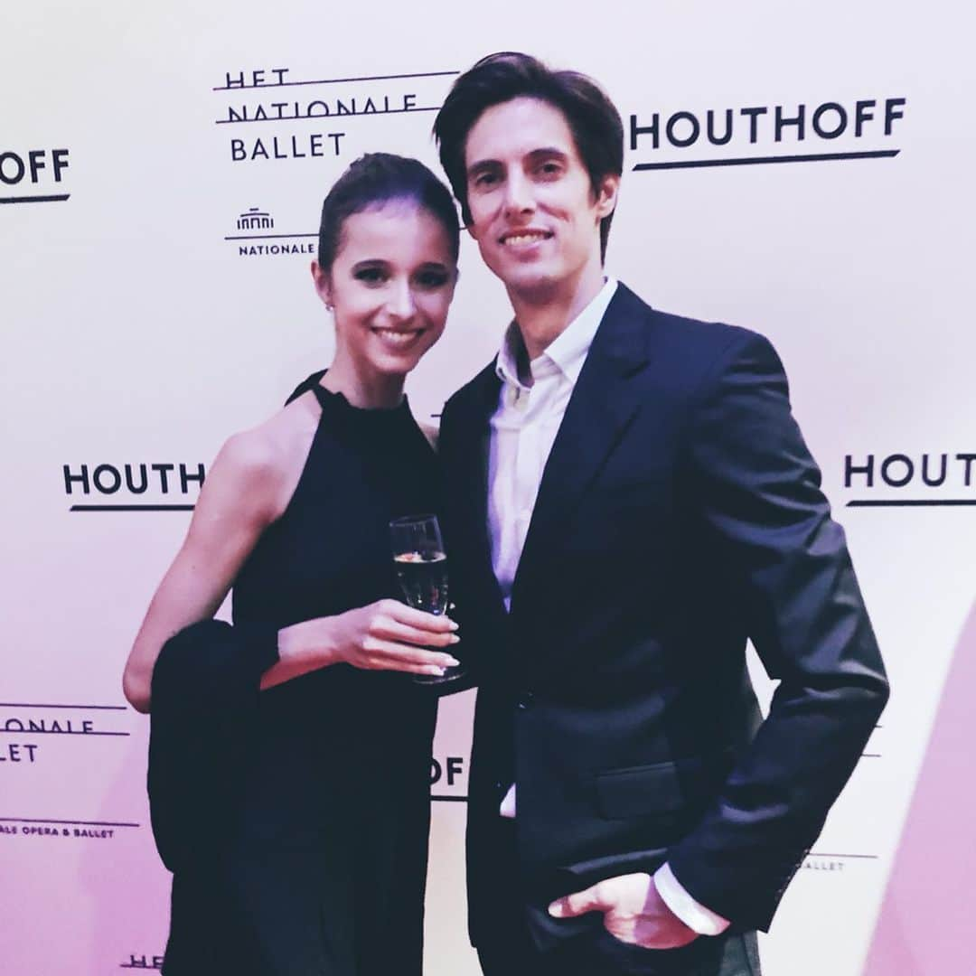 マリア・コーレワさんのインスタグラム写真 - (マリア・コーレワInstagram)「Some media from the Dutch National Ballet Annual Gala 💎 I am super grateful for have had this Amsterdam adventure! ❤️ Thank you so much Ted Brandsen for the invitation and for the amazing time we spent with you, dancers, coaches and staff of Dutch National! 🌷 Dear @nationaleoperaballet Ballet Company! It was so much fun getting to know you guys and a great pleasure to share the stage with you! You’re such a  wonderful community of talents and beautiful souls! ✨ I hope your seasons goes very very well, your success is beyond all the expectations and I really hope to see you again soon! 😍🙌🏻 Always thankful to my great partner and friend @_xander for the true support 🙏🏻 Photo by Emma Kauldhar @dance_europe  And the video from the livestream 🙈」9月12日 1時12分 - marachok