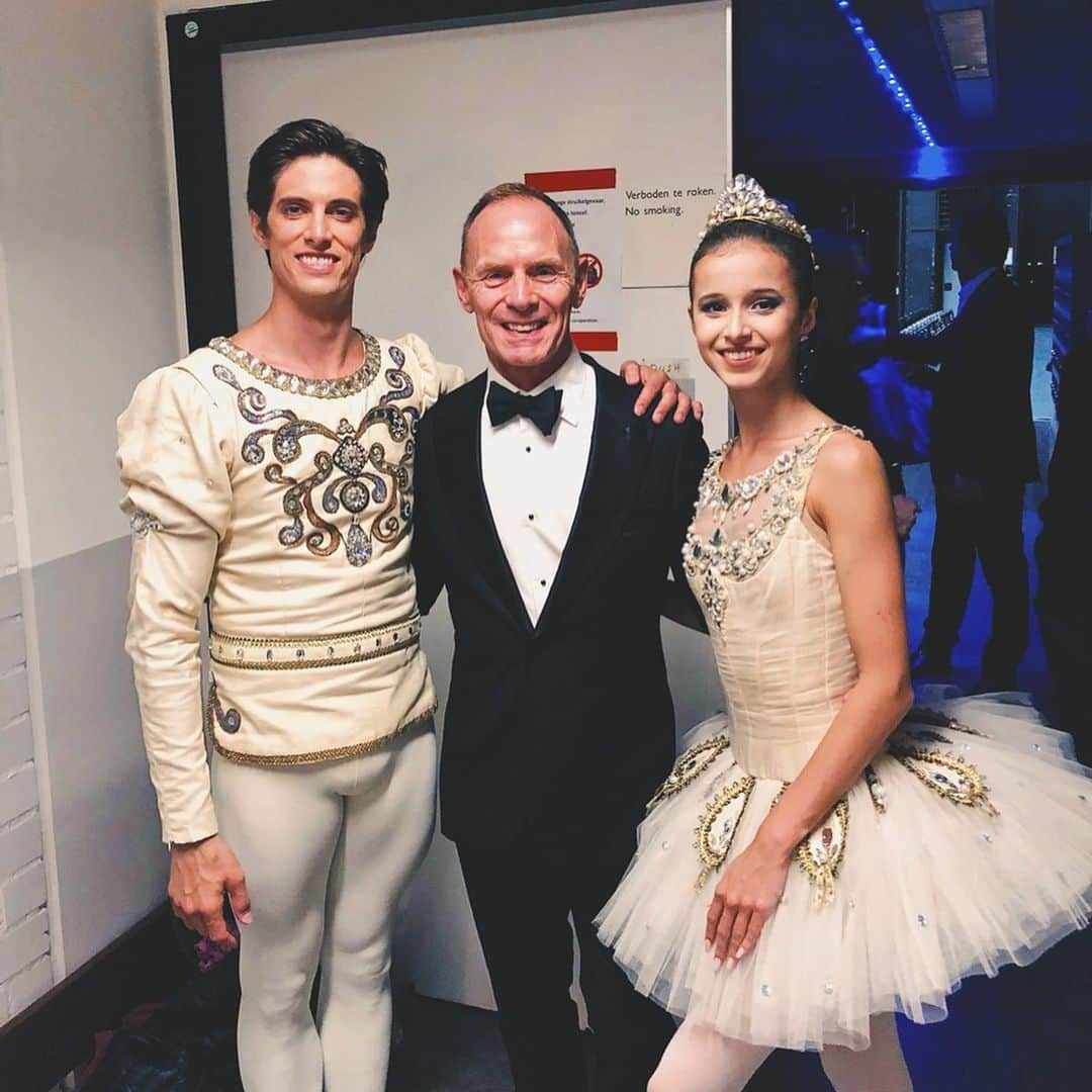 マリア・コーレワさんのインスタグラム写真 - (マリア・コーレワInstagram)「Some media from the Dutch National Ballet Annual Gala 💎 I am super grateful for have had this Amsterdam adventure! ❤️ Thank you so much Ted Brandsen for the invitation and for the amazing time we spent with you, dancers, coaches and staff of Dutch National! 🌷 Dear @nationaleoperaballet Ballet Company! It was so much fun getting to know you guys and a great pleasure to share the stage with you! You’re such a  wonderful community of talents and beautiful souls! ✨ I hope your seasons goes very very well, your success is beyond all the expectations and I really hope to see you again soon! 😍🙌🏻 Always thankful to my great partner and friend @_xander for the true support 🙏🏻 Photo by Emma Kauldhar @dance_europe  And the video from the livestream 🙈」9月12日 1時12分 - marachok