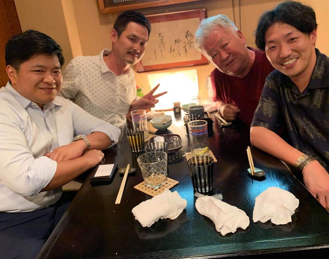 谷正人のインスタグラム：「先日はセルジオ会に参加させていただきました。セルジオ越後さんが25年見続け本当に存在していたことと、話が本質的すぎて、脱帽でした。もっと頑張らないと、ダメですね、サッカー選手も、洋服屋も。 #セルジオ越後」